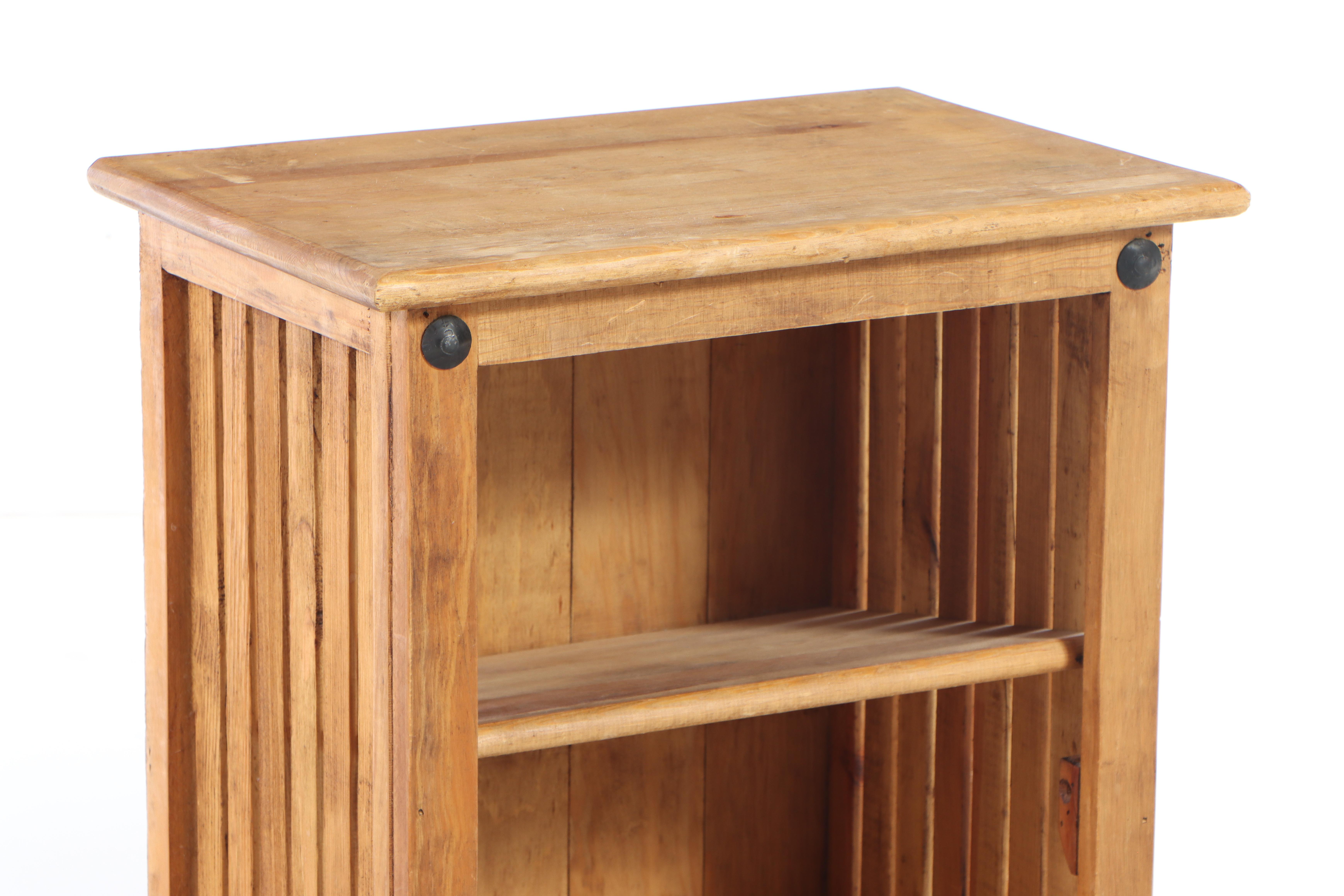 Mexican Pine Open Bookshelf on Metal Stand