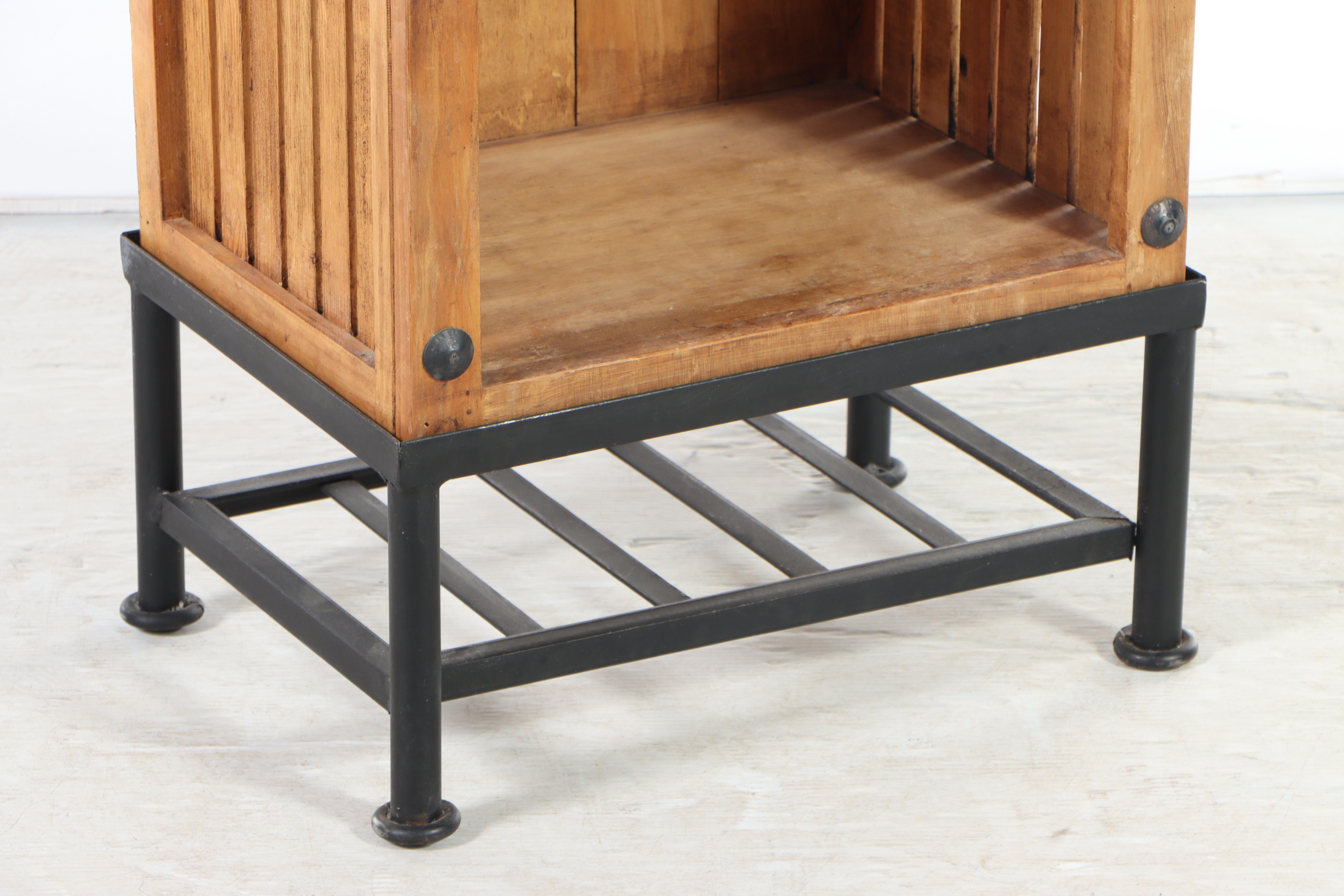 Mexican Pine Open Bookshelf on Metal Stand