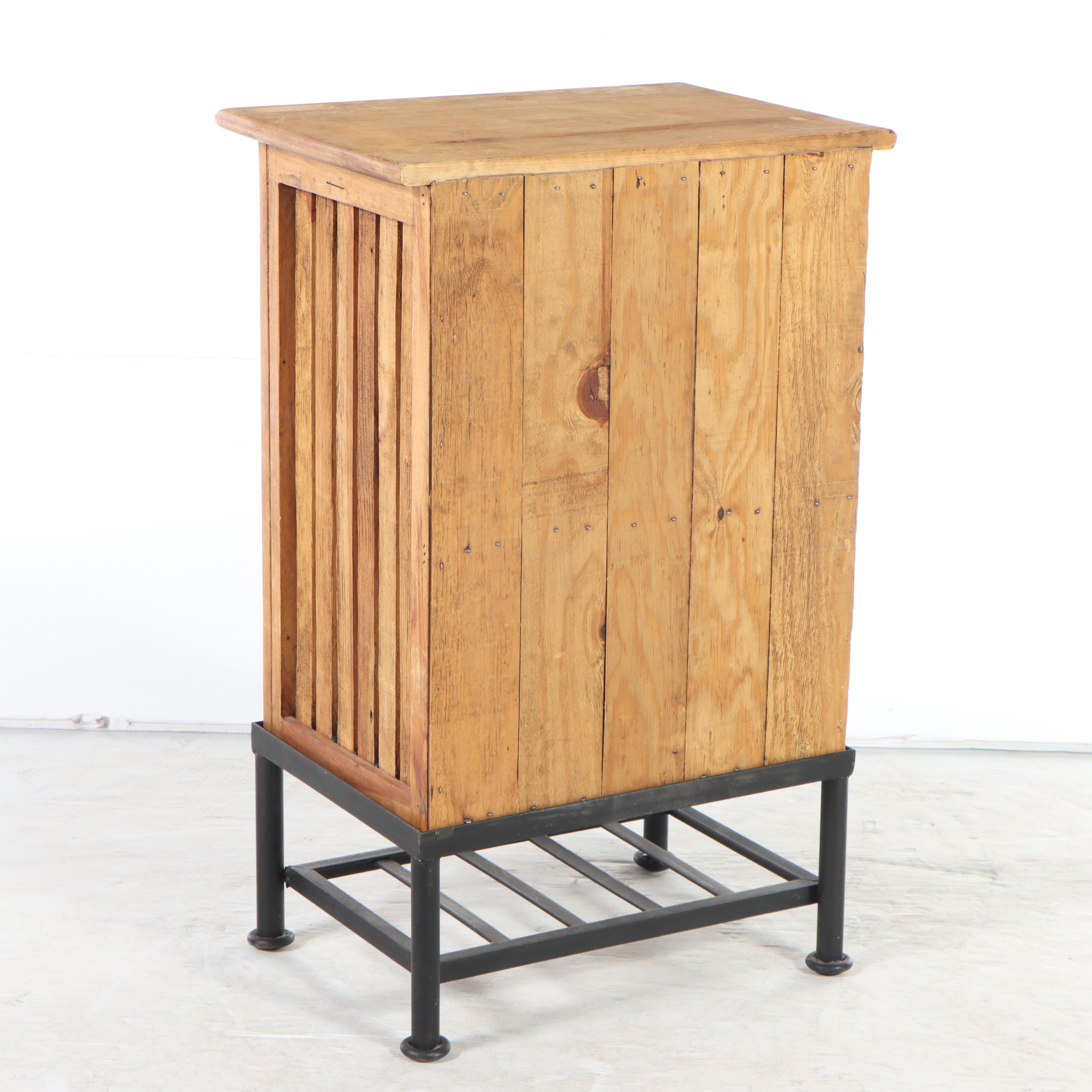 Mexican Pine Open Bookshelf on Metal Stand