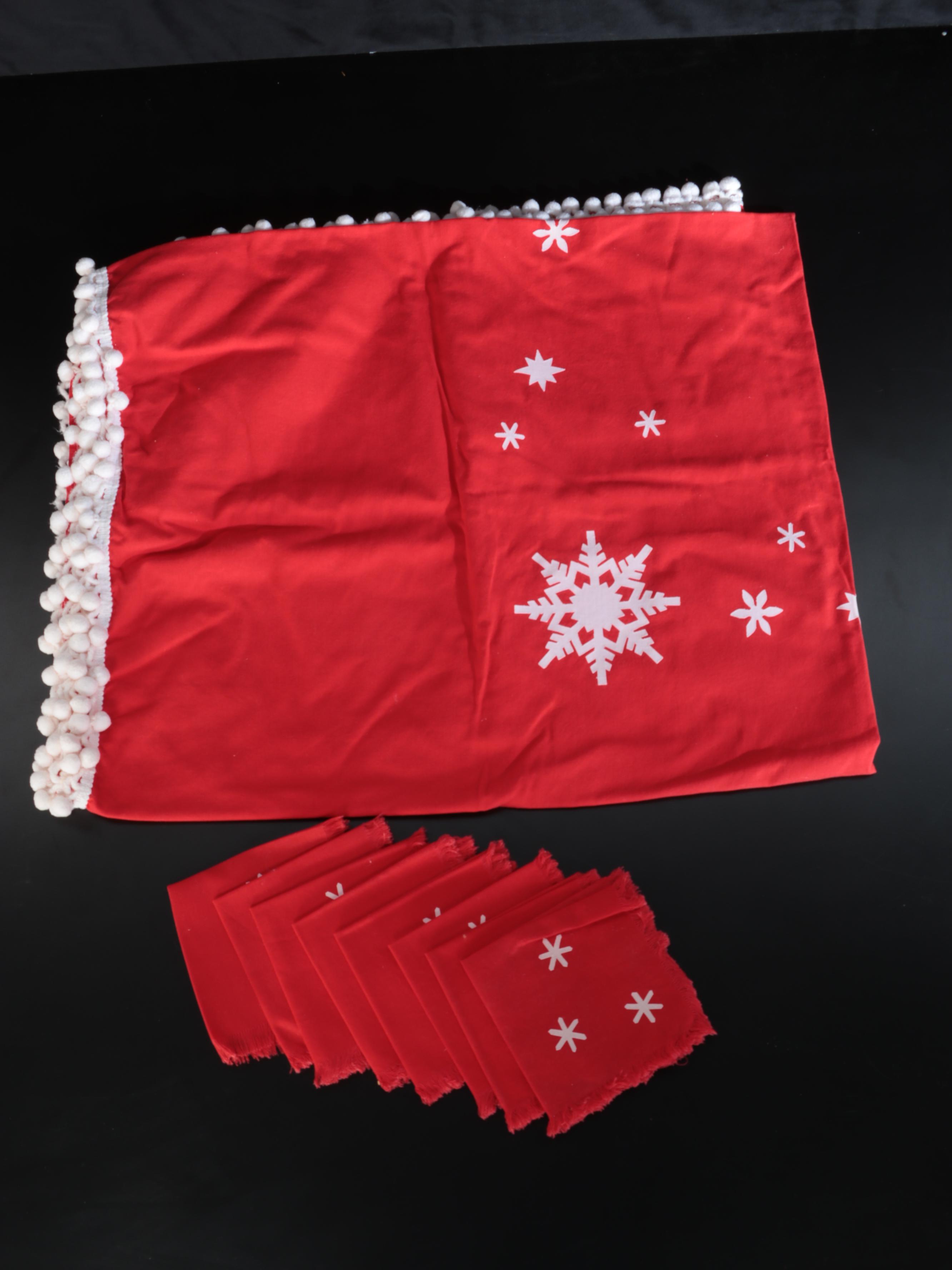 Lace Edge Napkins with Embroidered and Other Table Linens, 20th Century