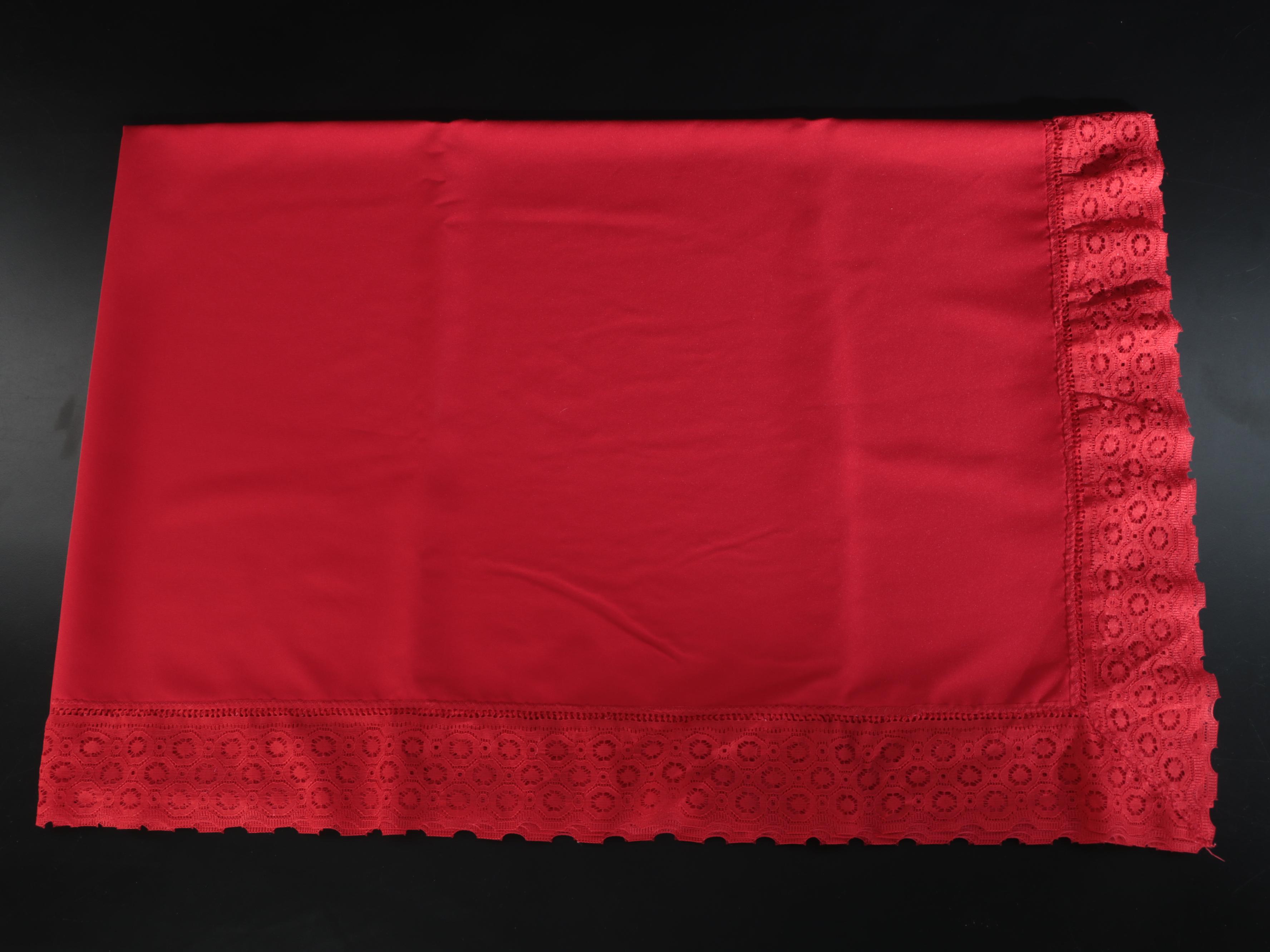 Lace Edge Napkins with Embroidered and Other Table Linens, 20th Century