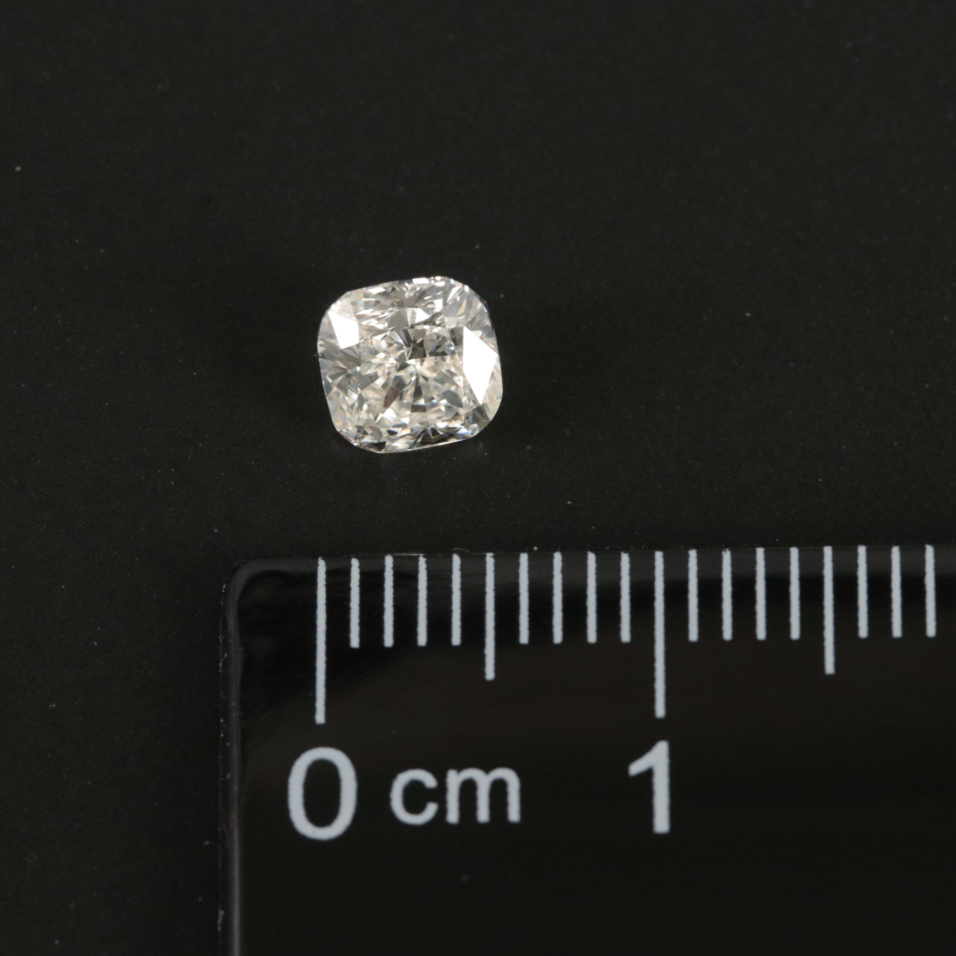 Loose 0.90 CT Diamond with GIA Report
