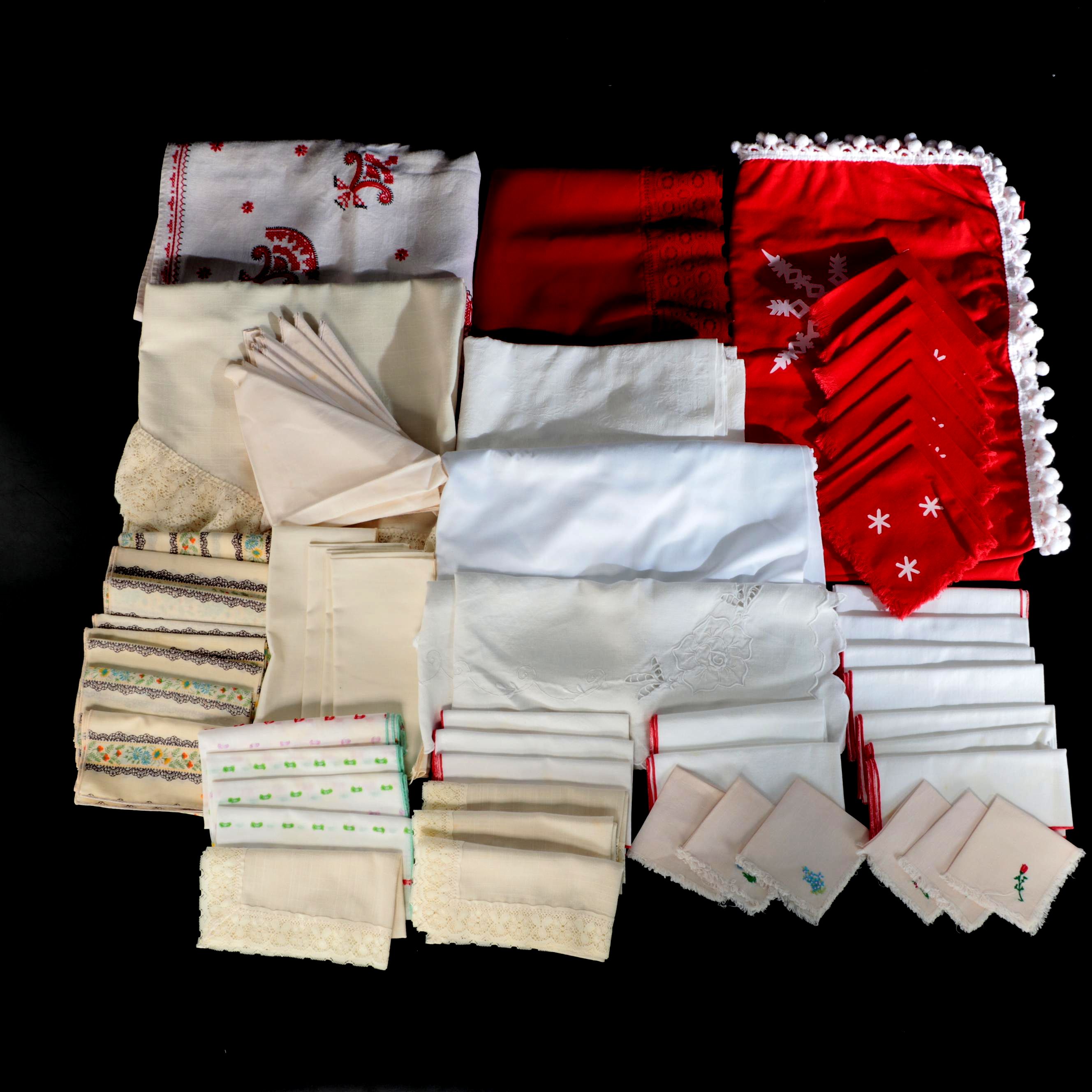 Lace Edge Napkins with Embroidered and Other Table Linens, 20th Century