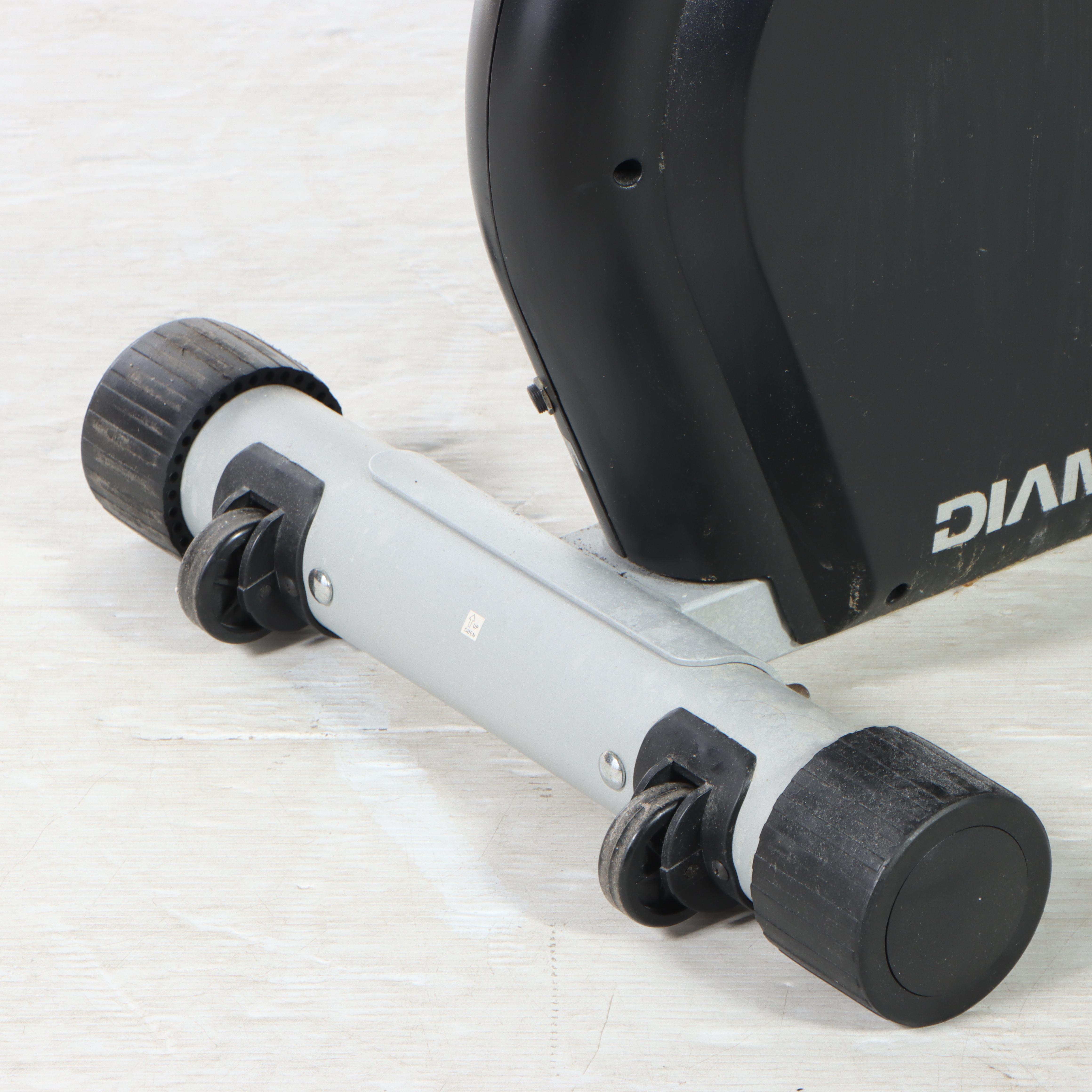 Diamondback Fitness 900Ub Upright Exercise Bike