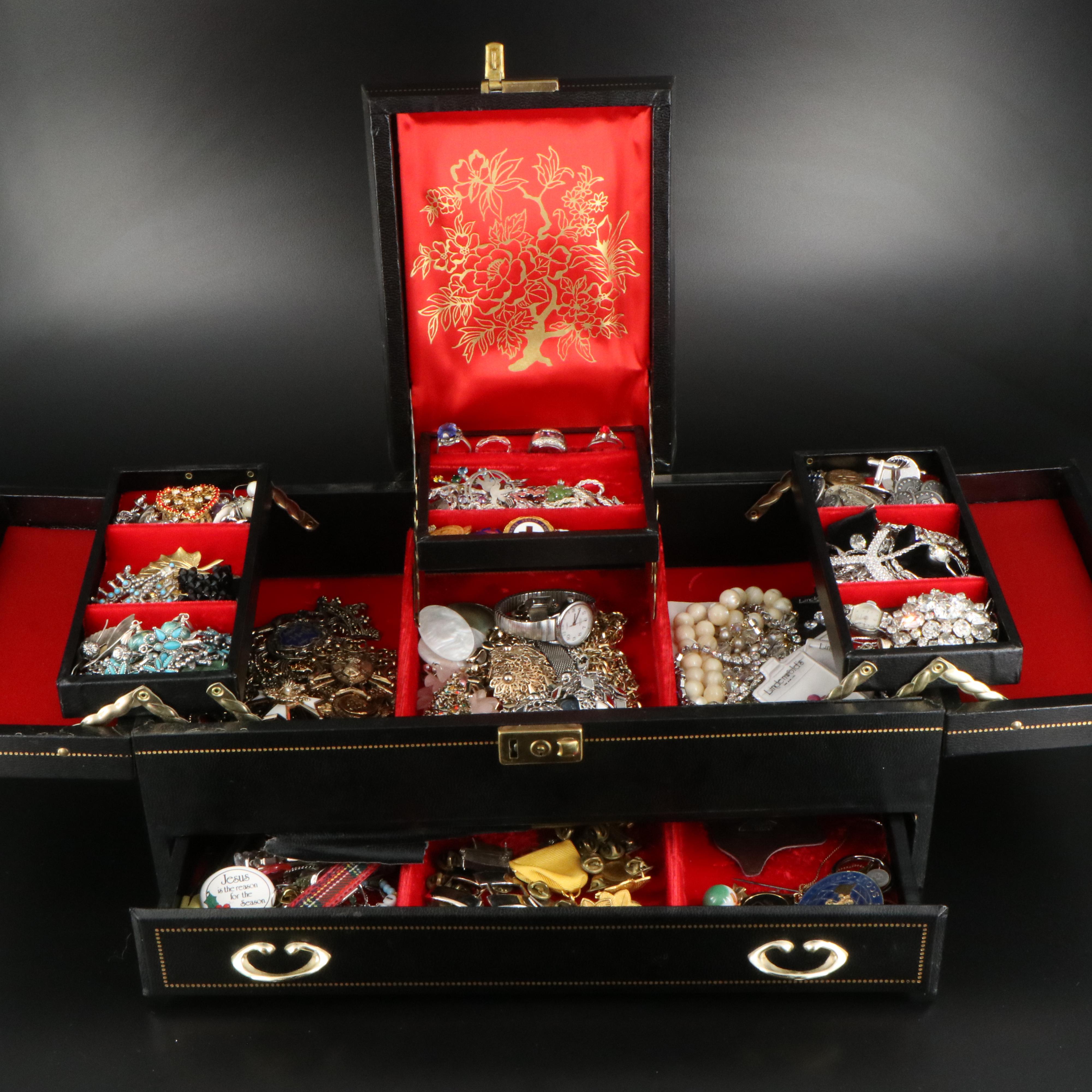 Uncommon Discoveries: Jewelry Collection