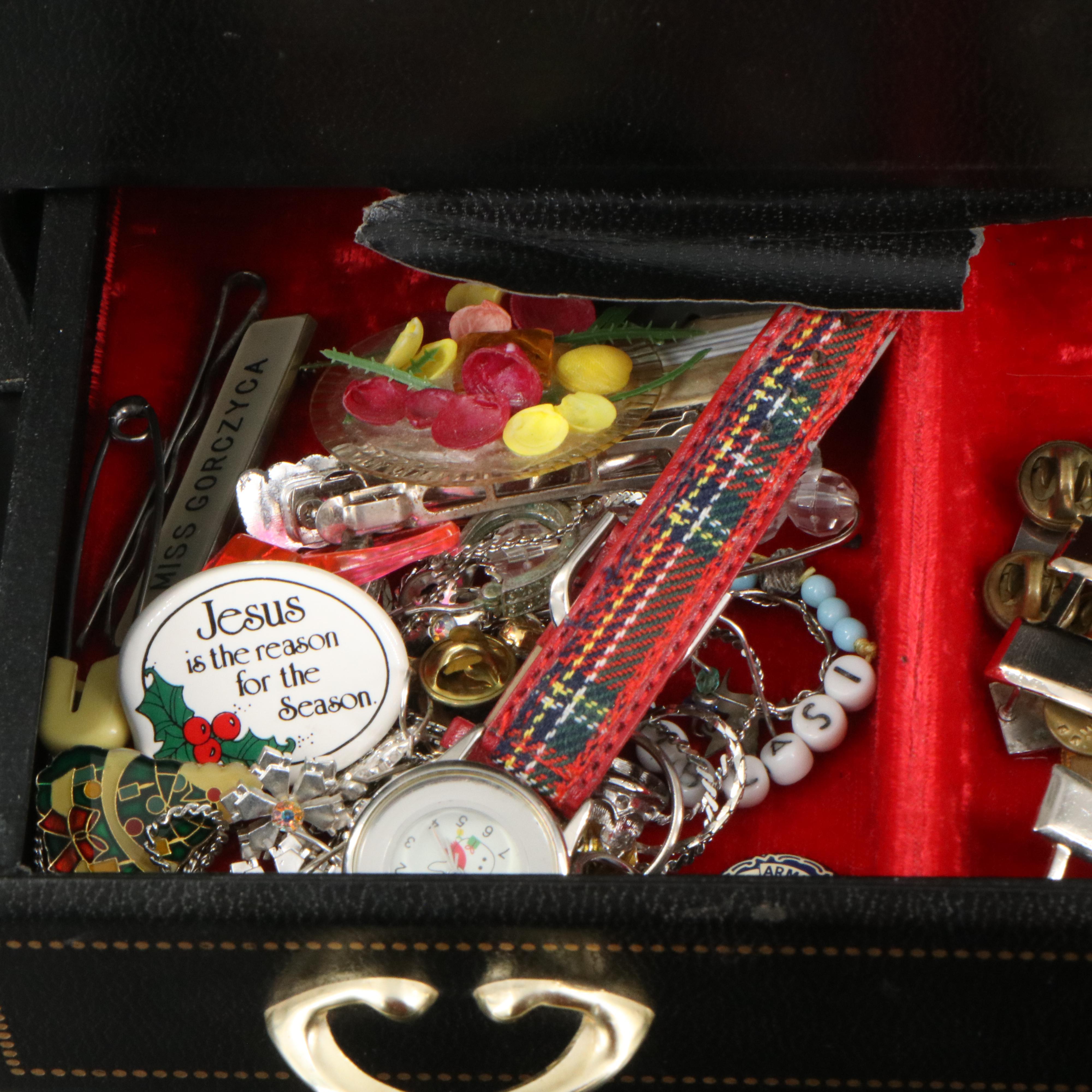 Uncommon Discoveries: Jewelry Collection