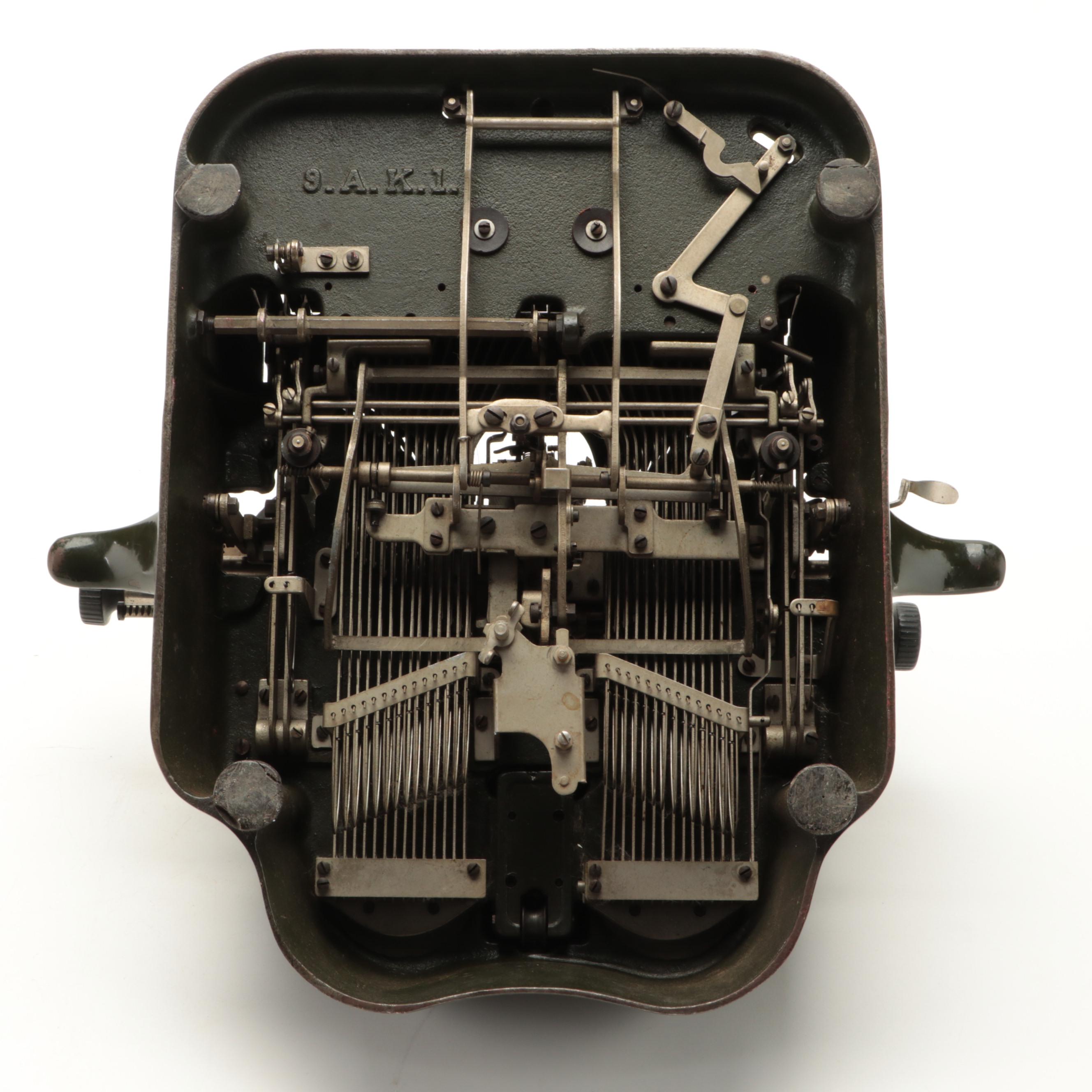 Manual No.5 Printype Oliver Typewriter, Early 20th Century