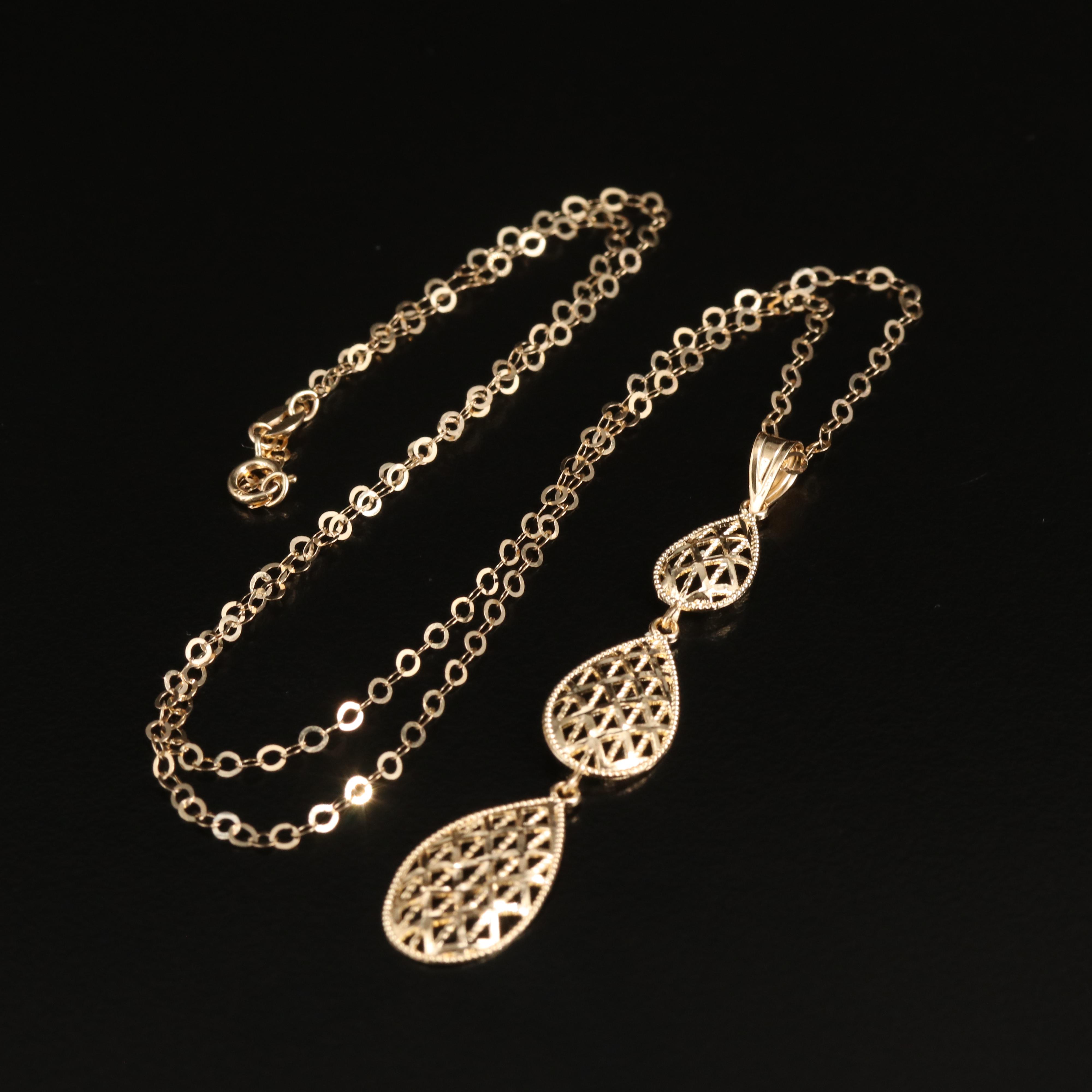 10K Triple Teardrop Pendant Necklace