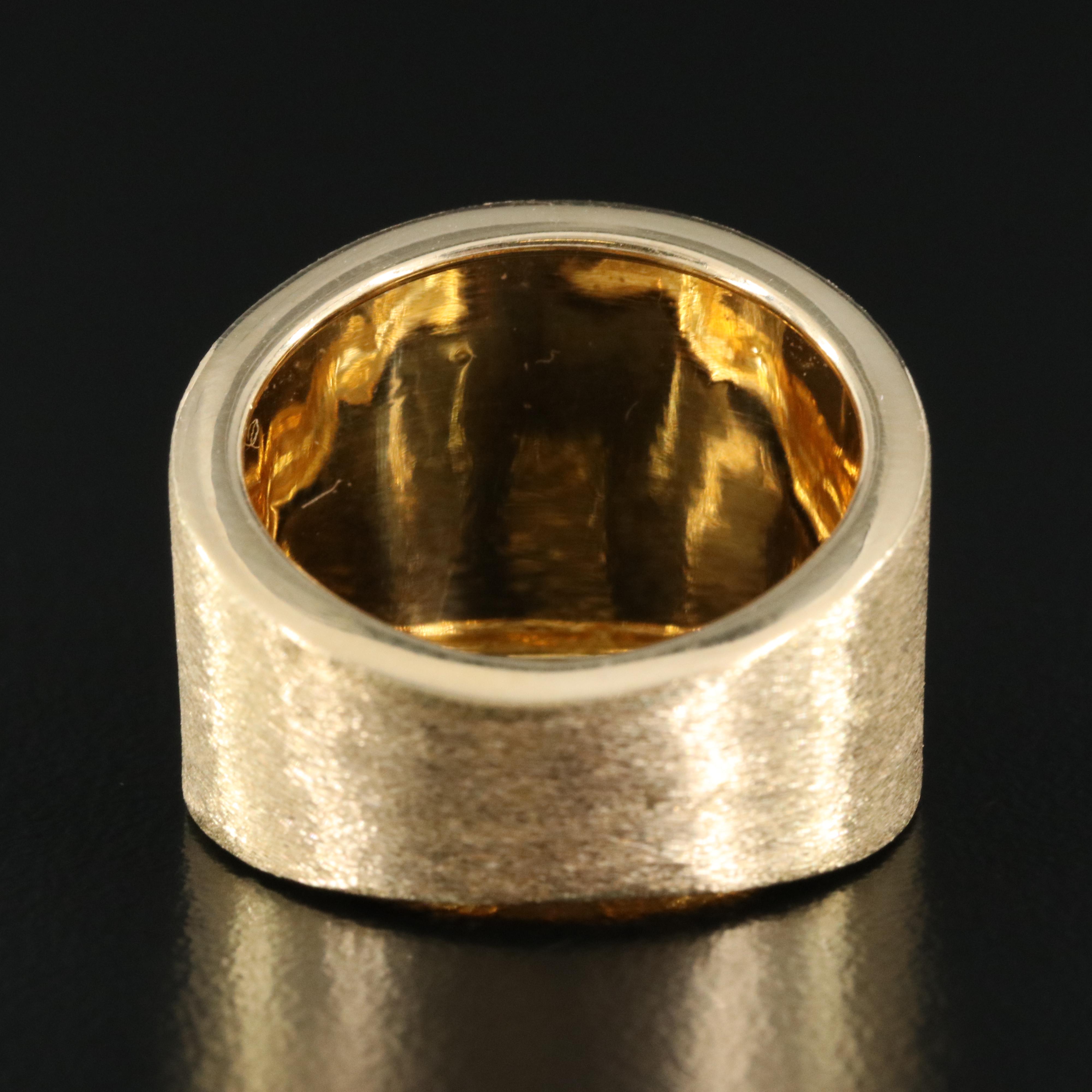 18K Tapered Cigar Band with Textured Finish
