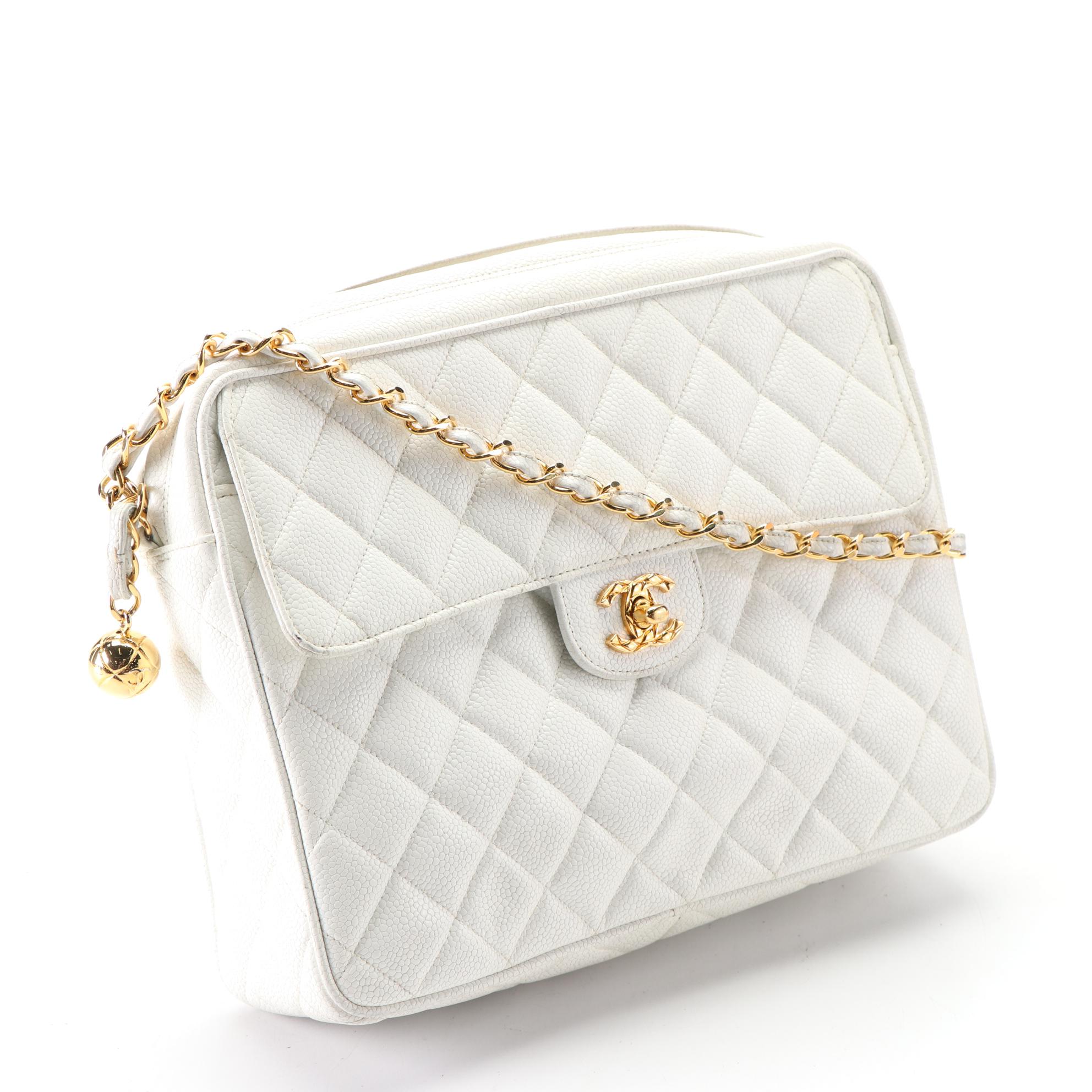 Chanel Shoulder Bag in Quilted Caviar Leather with Box