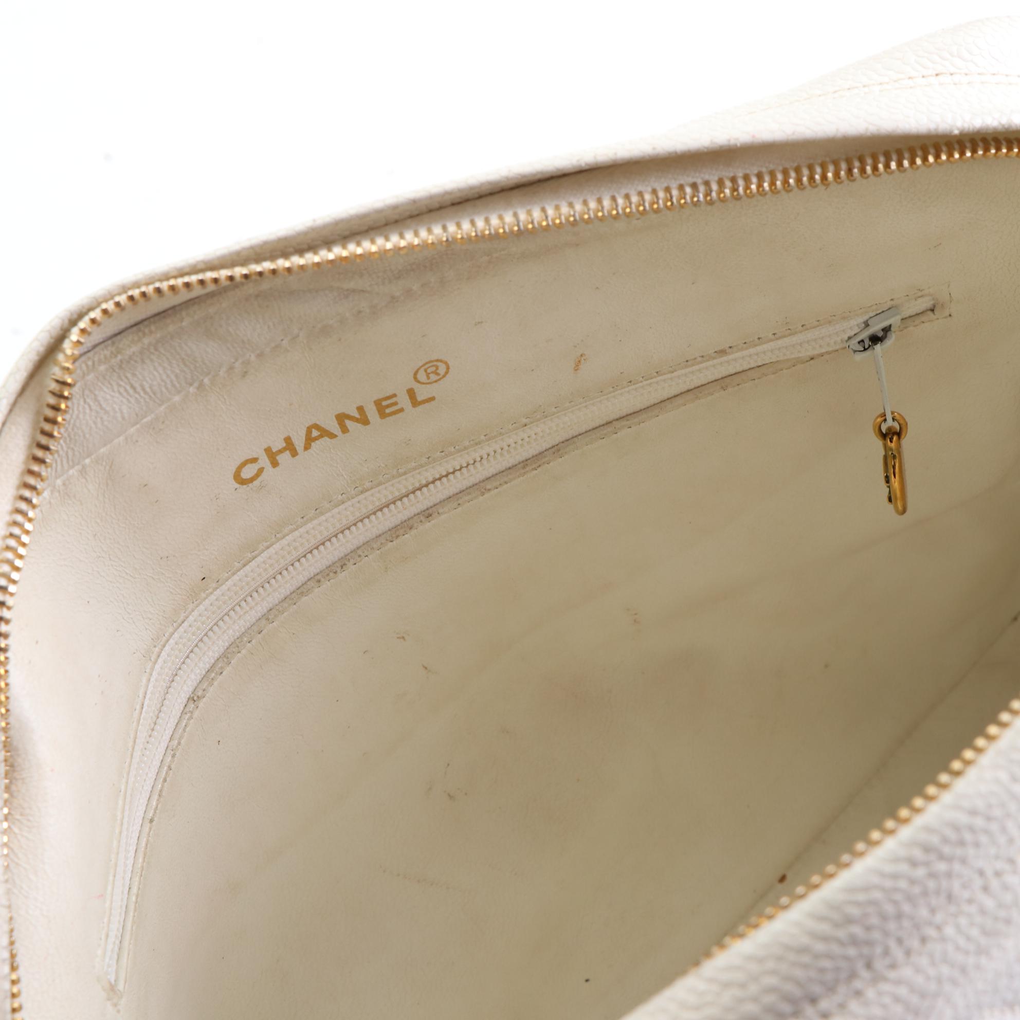 Chanel Shoulder Bag in Quilted Caviar Leather with Box