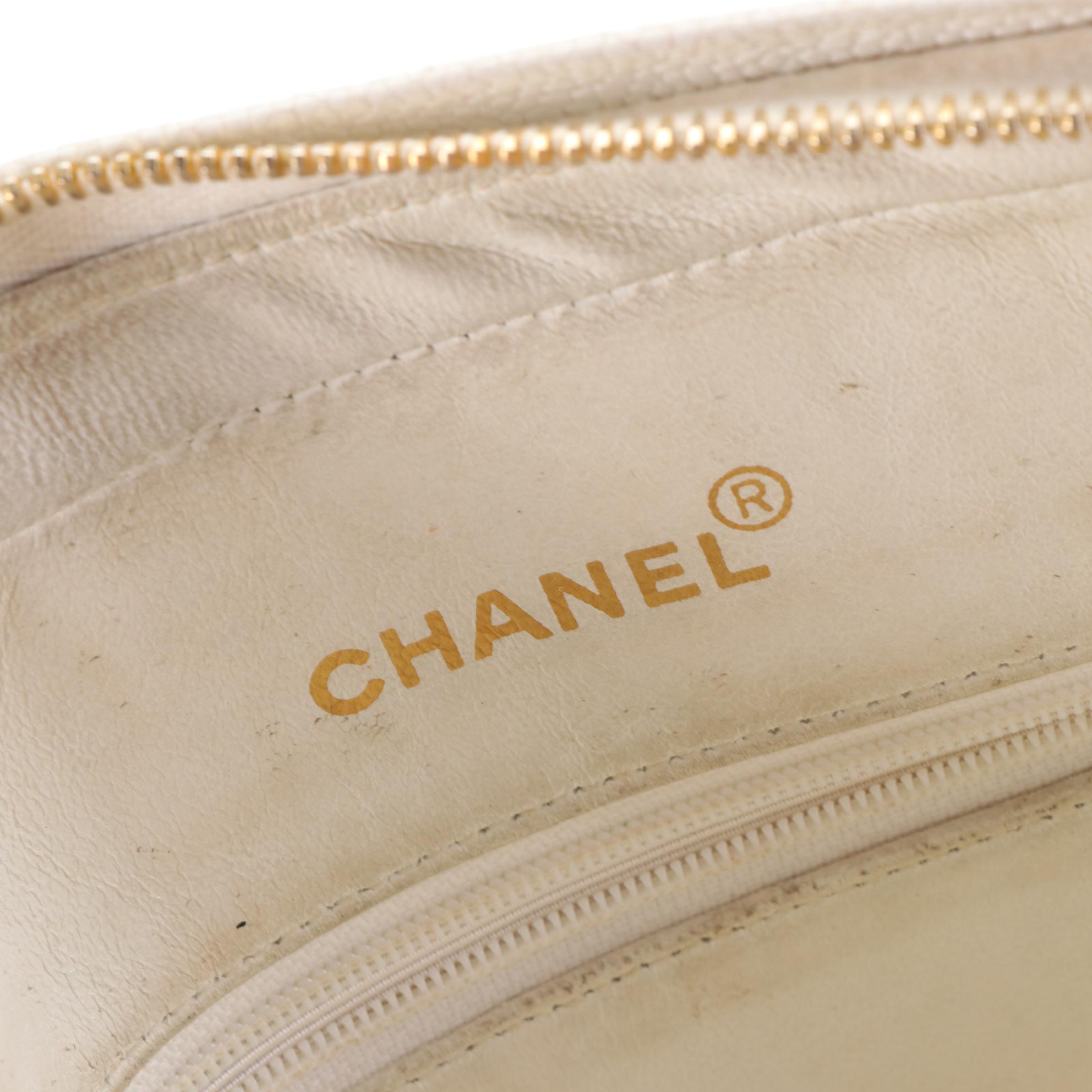 Chanel Shoulder Bag in Quilted Caviar Leather with Box