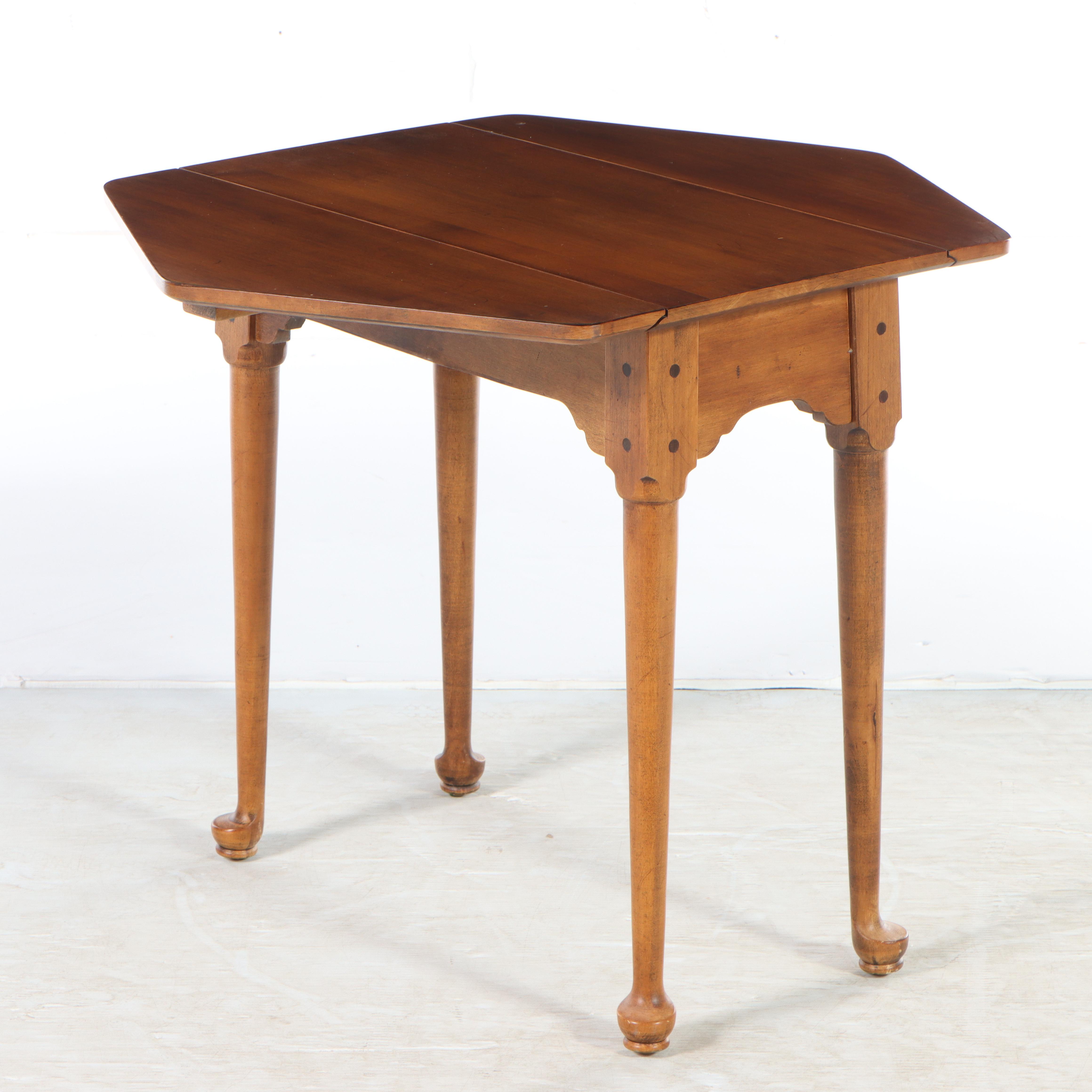 Ethan Allen "Circa" Maple Drop Leaf Side Table, Late 20th Century