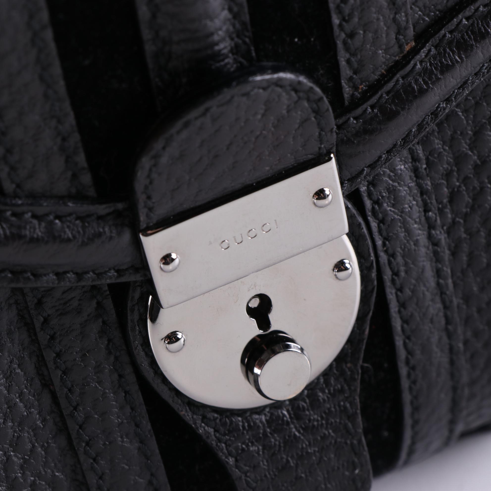 Gucci Treasure Flap Shoulder Bag in Black Leather