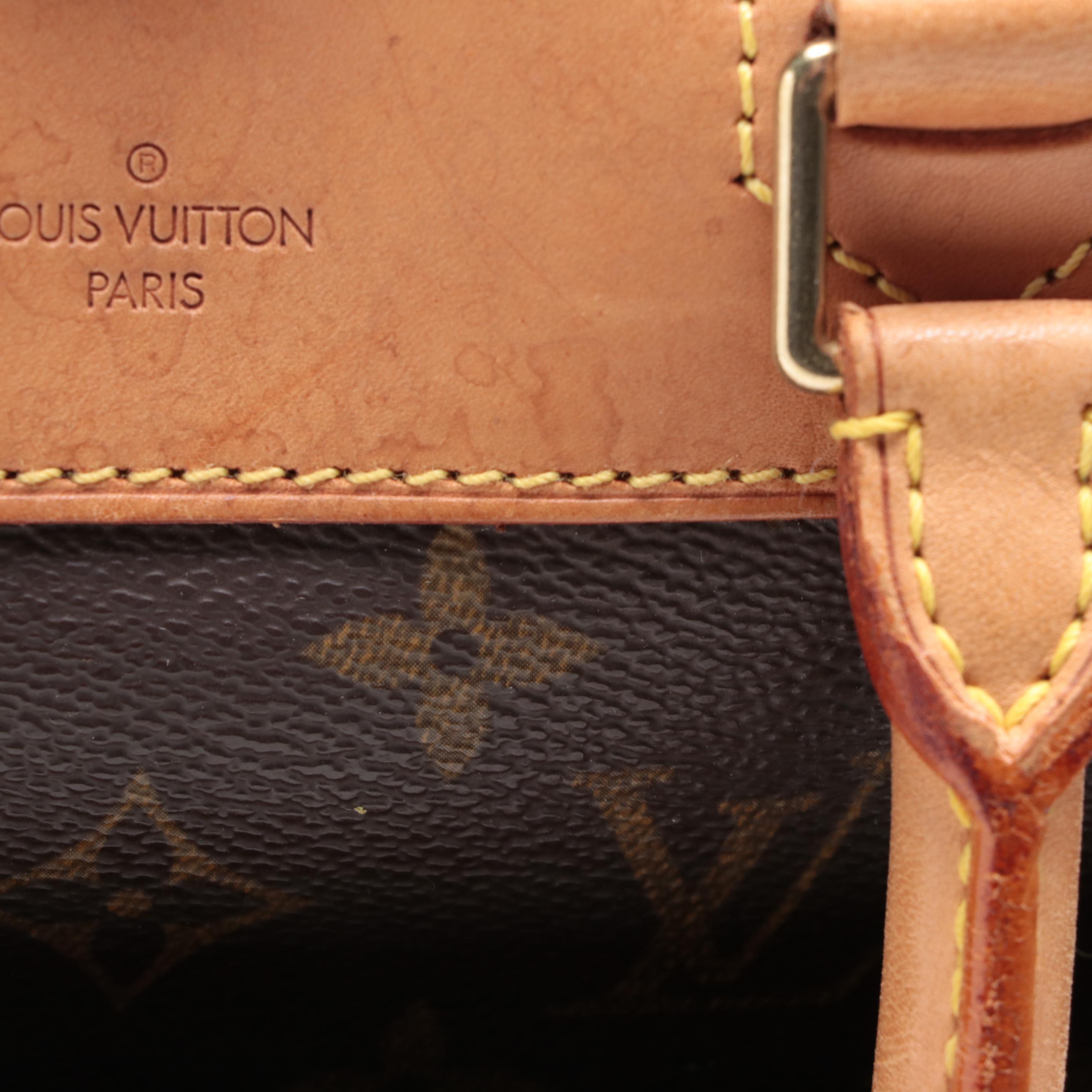 Louis Vuitton Deauville Bag in Monogram Canvas and Vachetta Leather