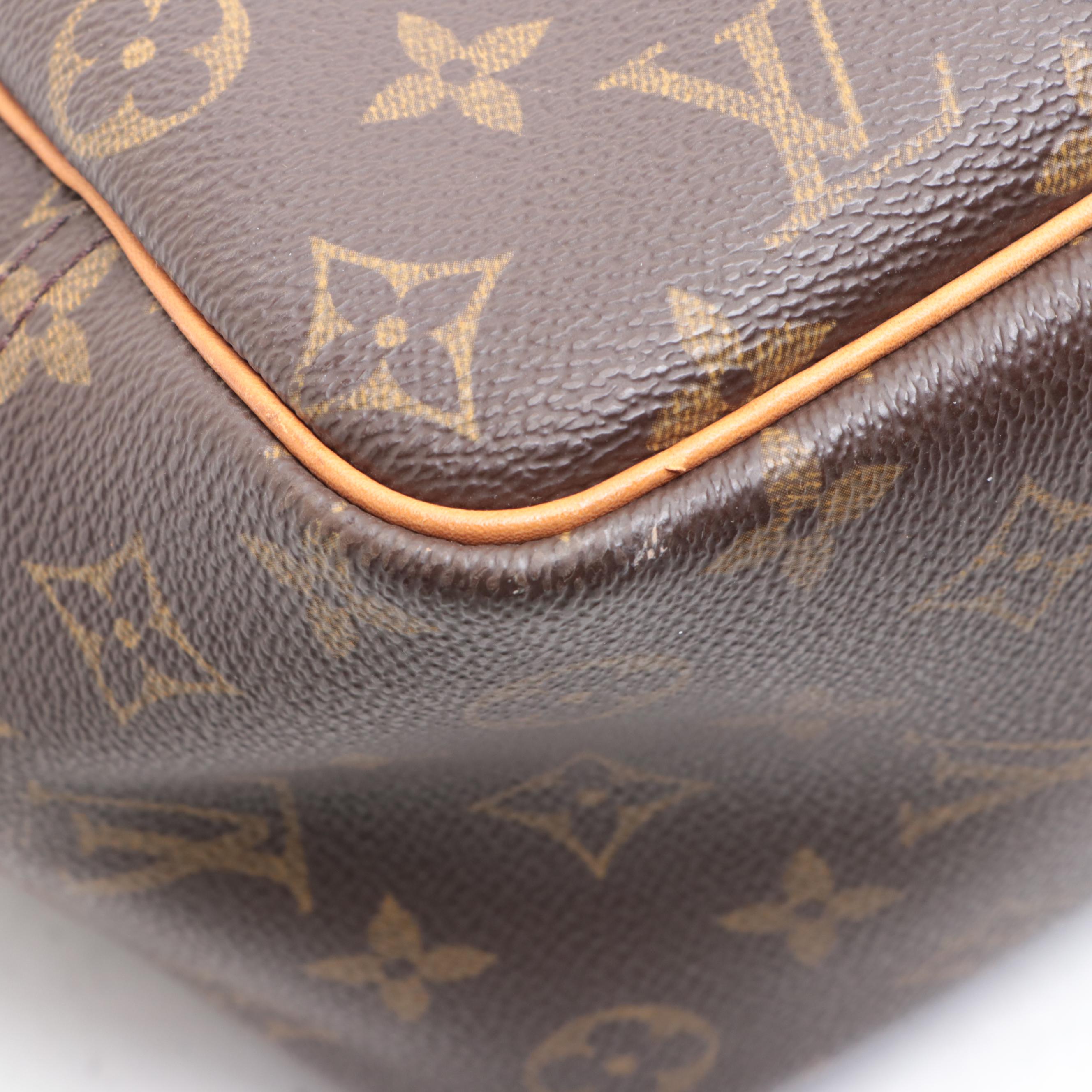 Louis Vuitton Deauville Bag in Monogram Canvas and Vachetta Leather