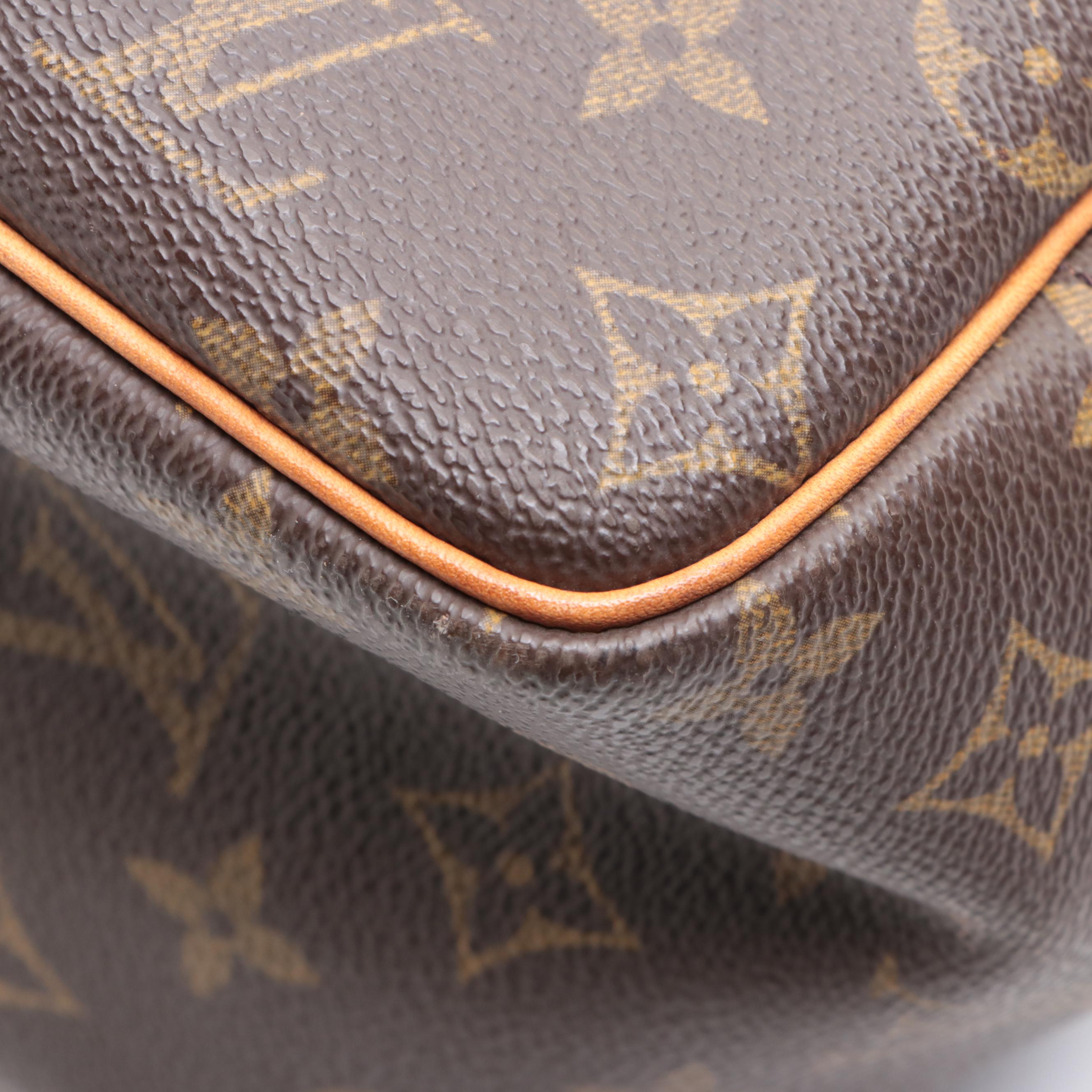 Louis Vuitton Deauville Bag in Monogram Canvas and Vachetta Leather