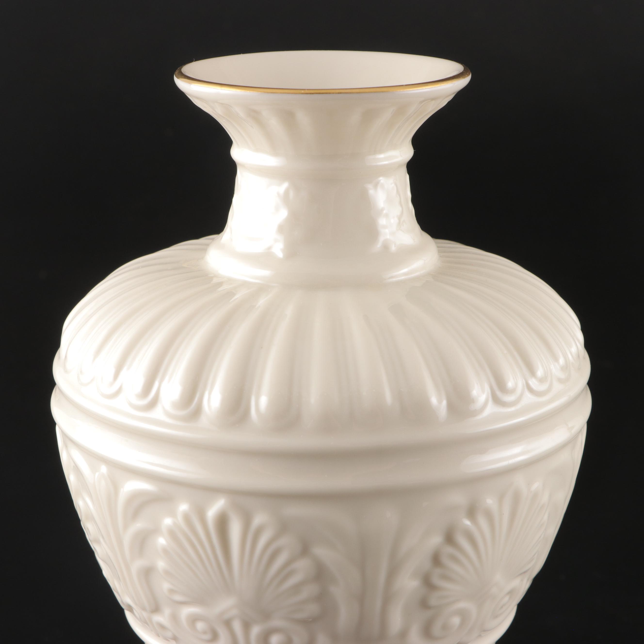 Lenox Bone China "Athenian Collection" Vase, 1990-2007