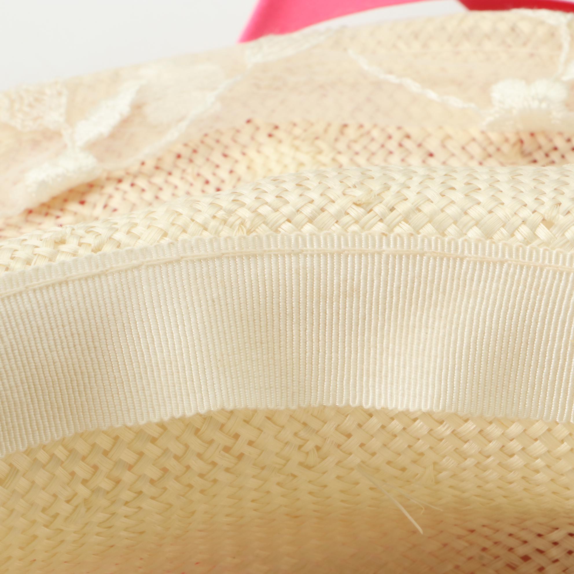 Emma B. for Giovannio Feather/Fabric Fascinator and Honeyvine Hats with Box