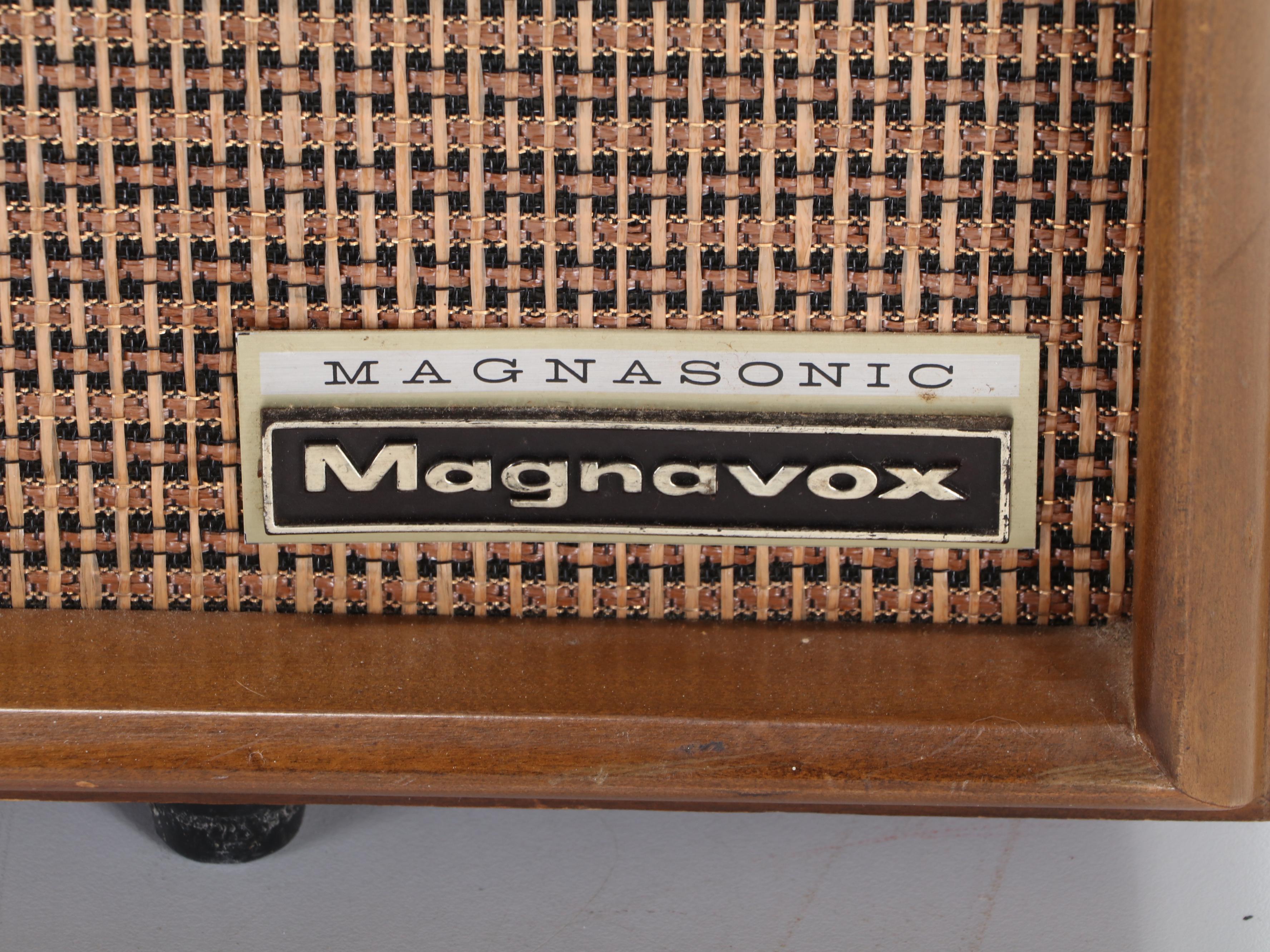 Magnavox Magnasonic Stereophonic AM/FM Receiver Turntable, Mid-20th Century