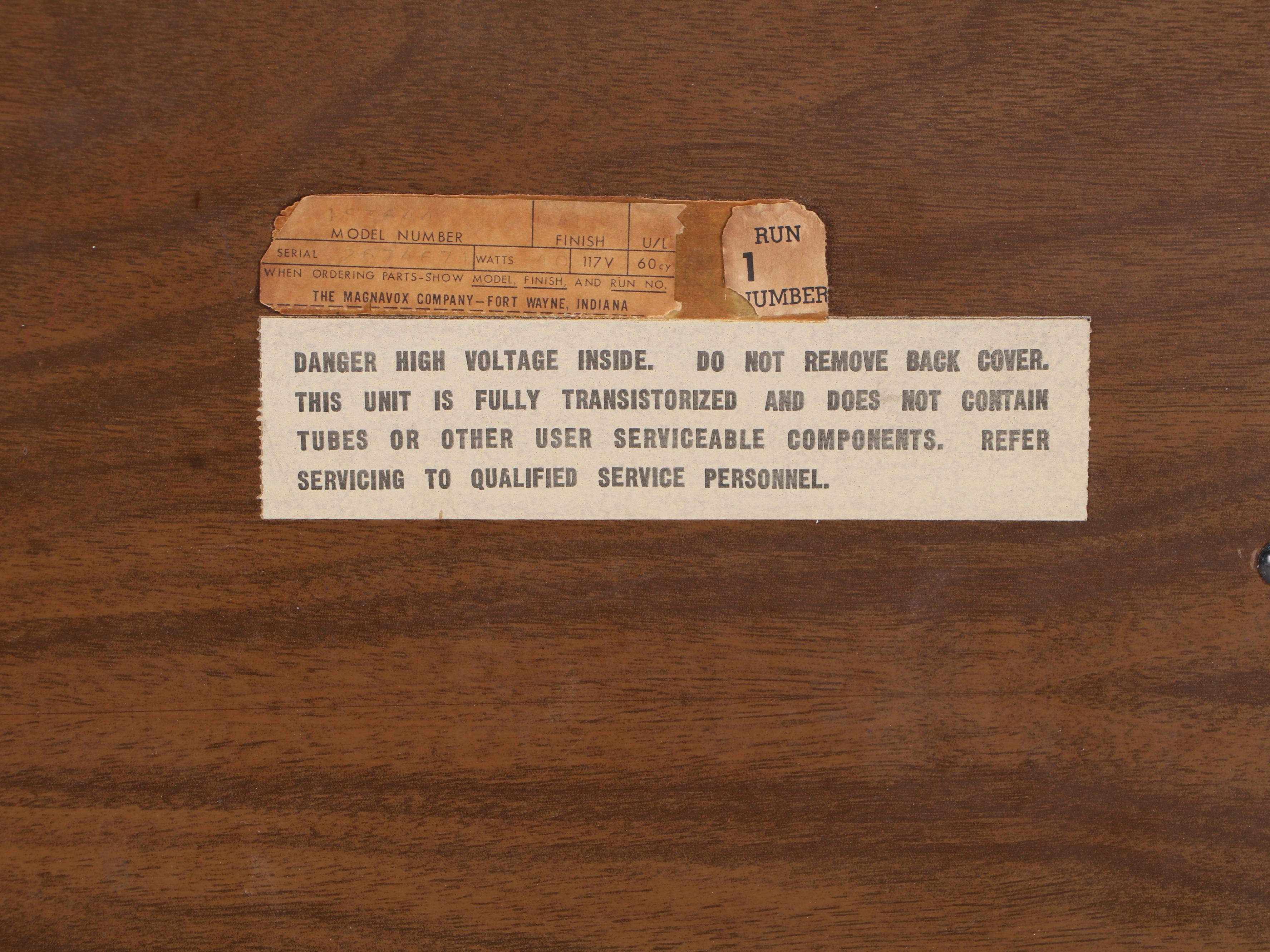 Magnavox Magnasonic Stereophonic AM/FM Receiver Turntable, Mid-20th Century