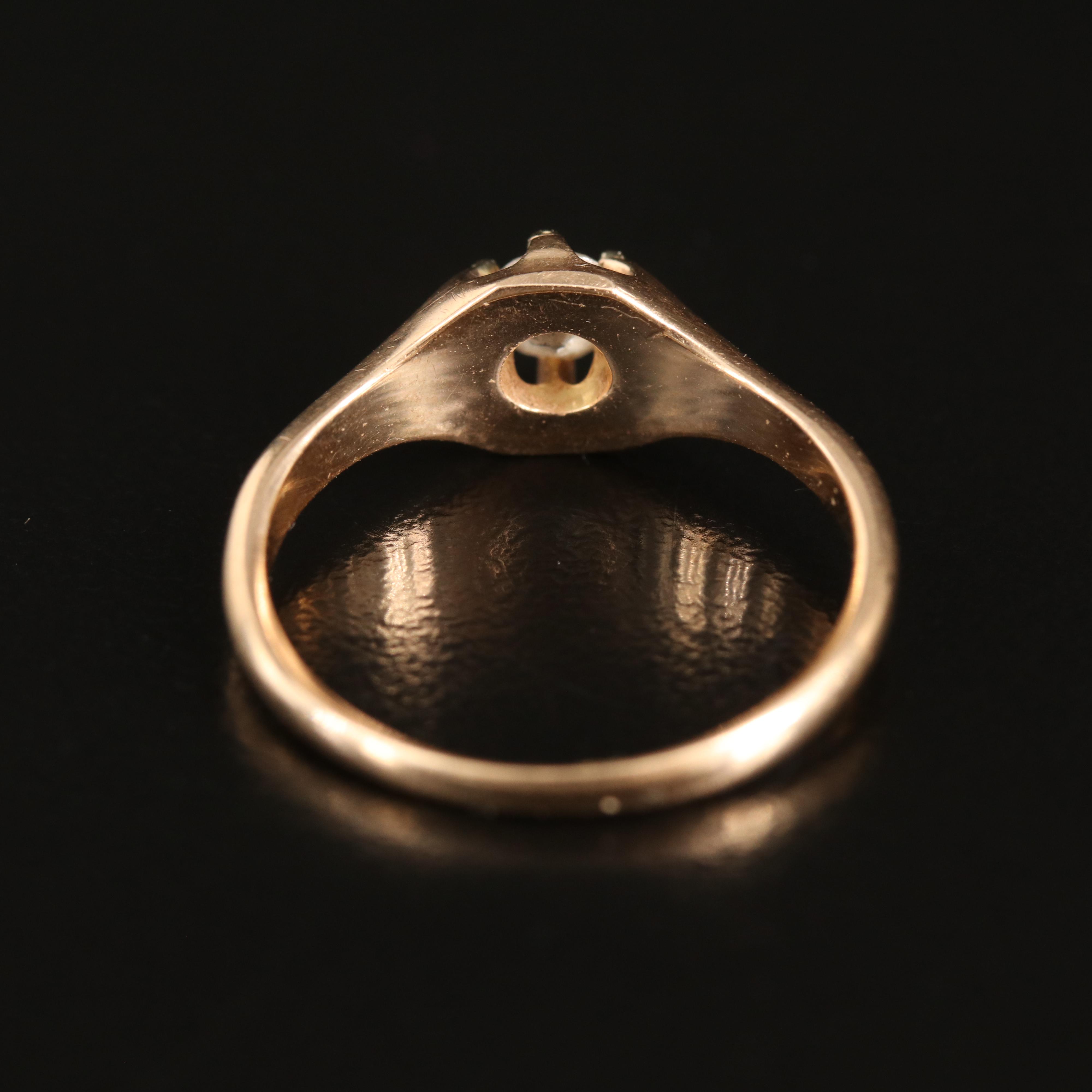 Vintage Wood & Sons 14K 0.25 CT Diamond Belcher Ring