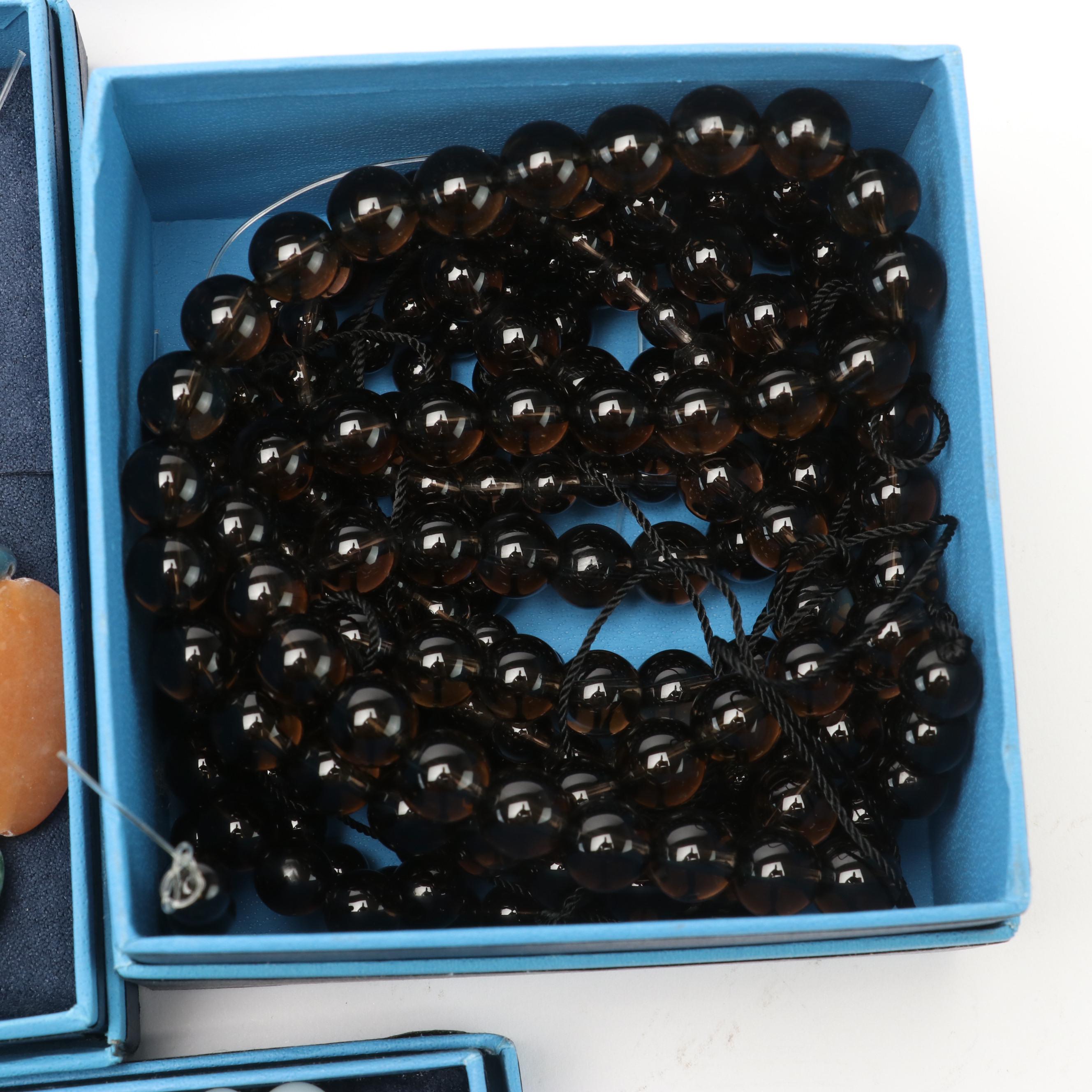 Uncommon Discoveries: Jewelry Collection