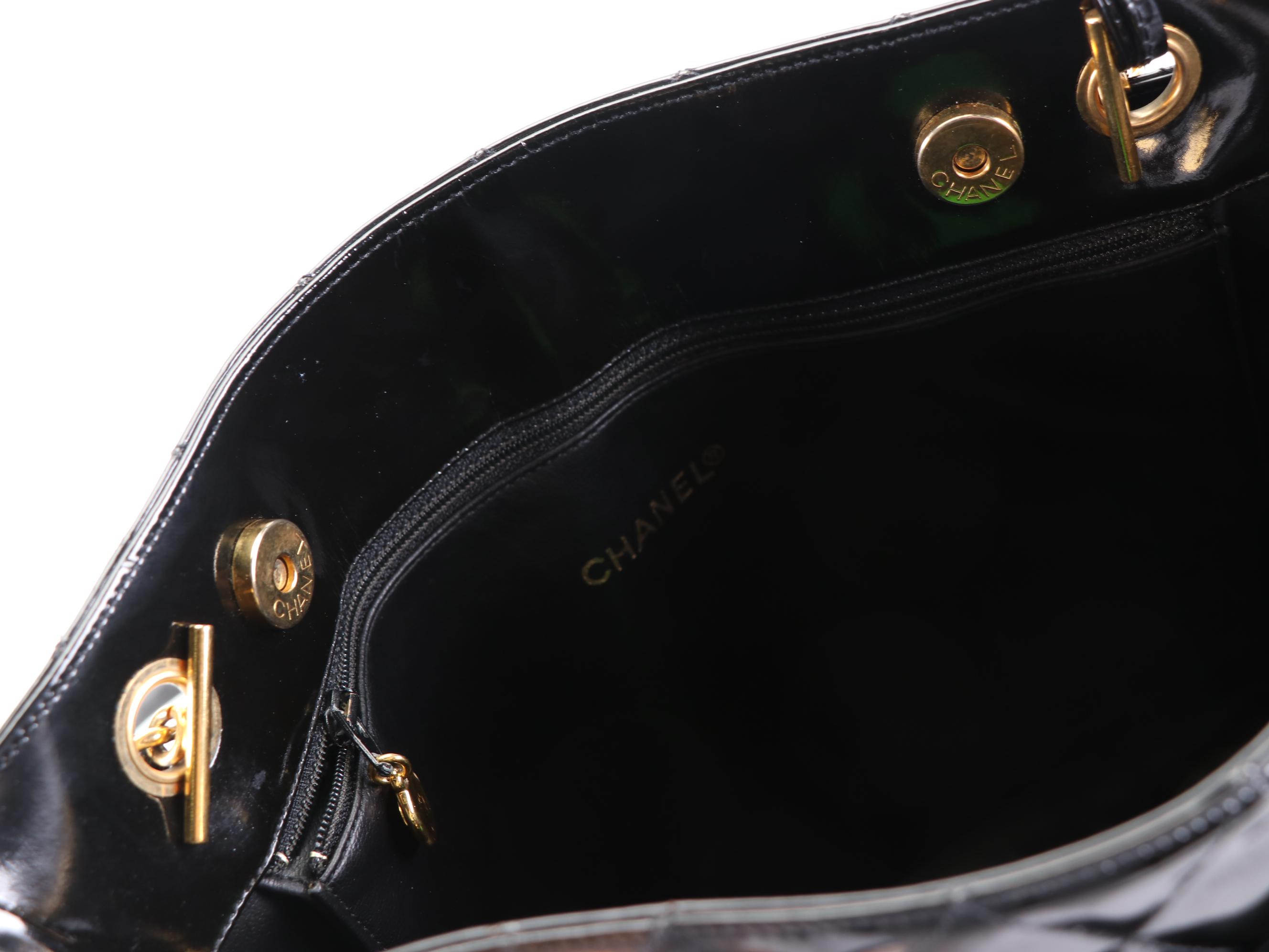 Chanel CC Shoulder Bag in Black Quilted Patent Leather