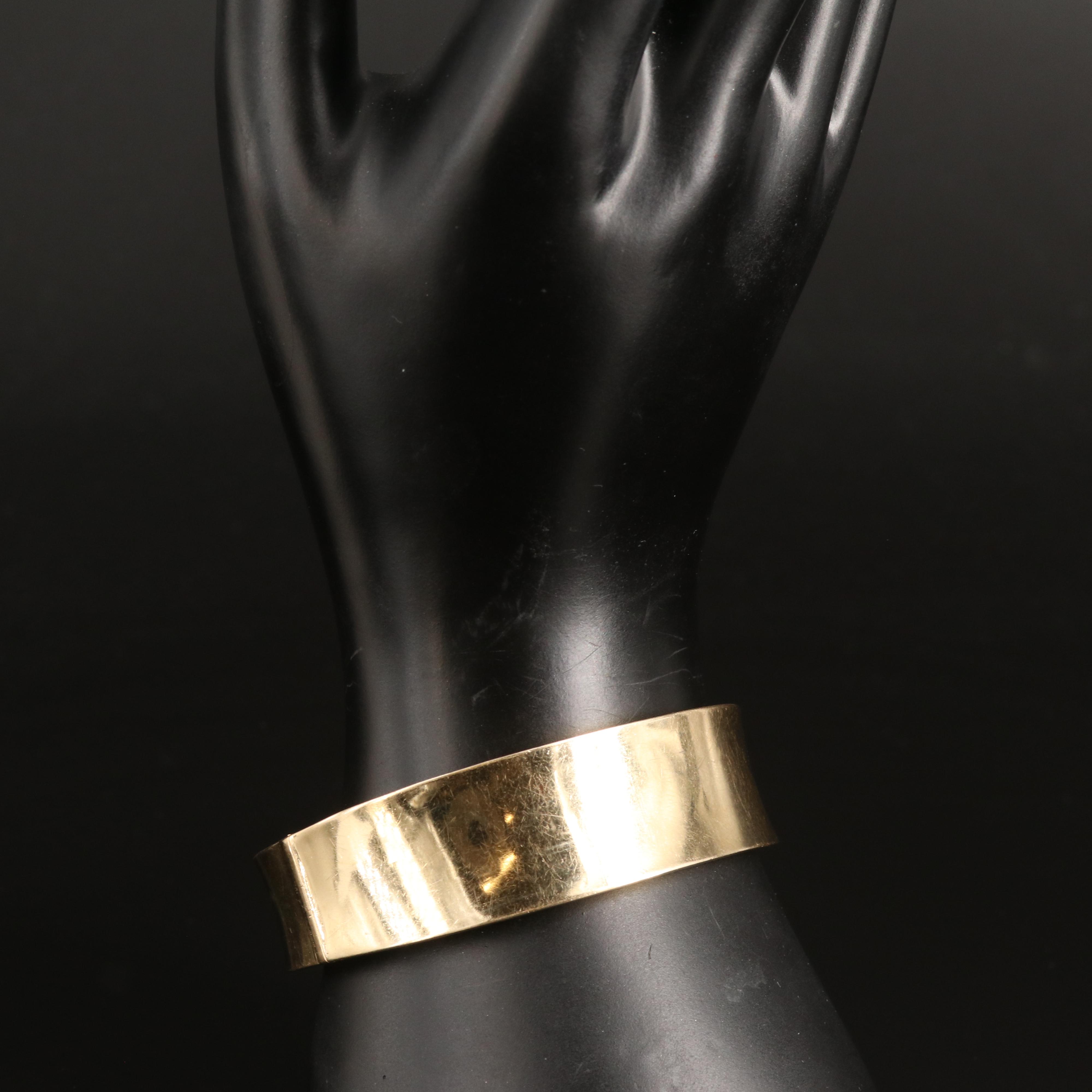 14K Tapered Concave Hinged Bangle