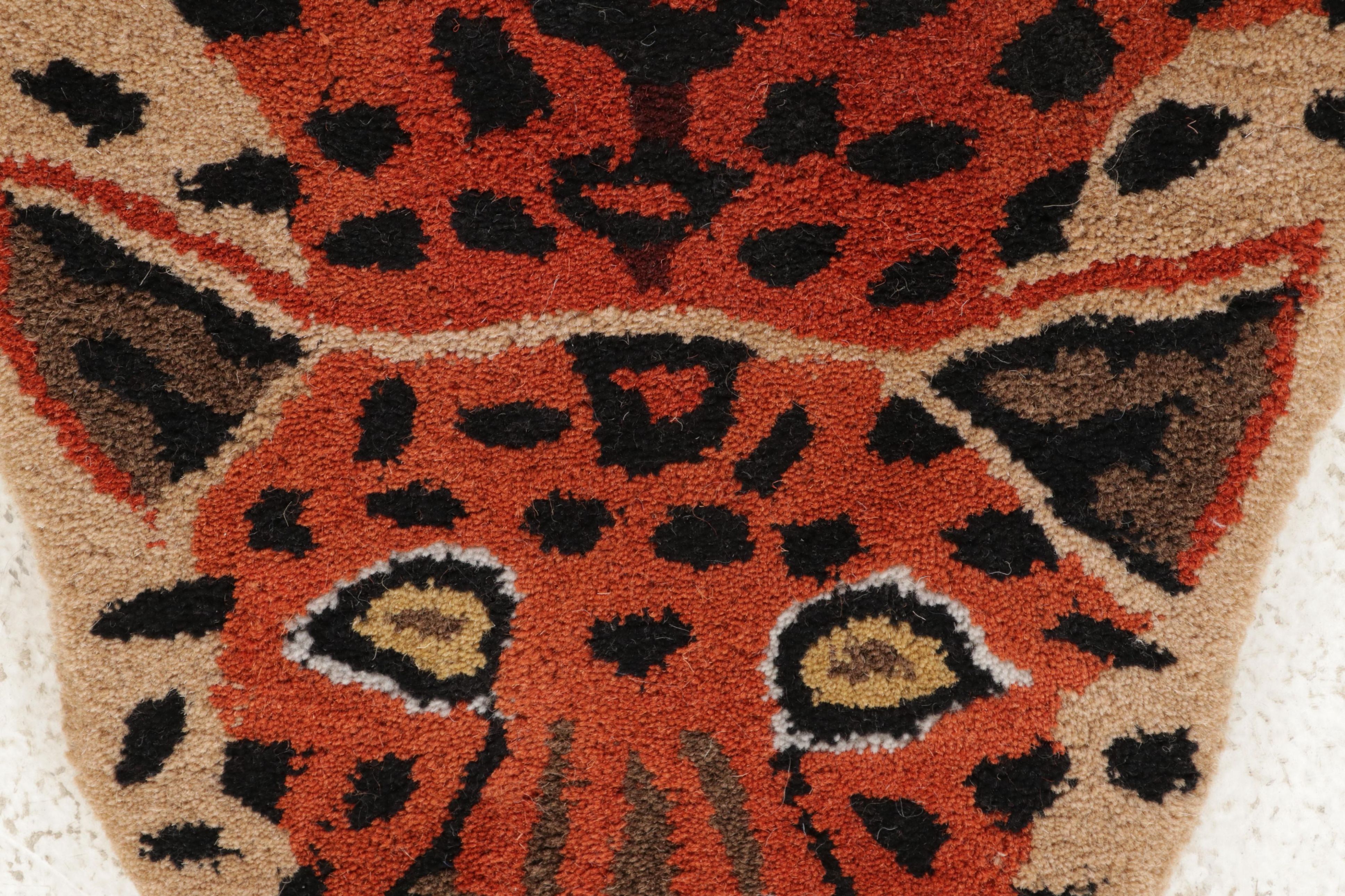 3' x 5' Hand-Tufted Indian Leopard Shaped Area Rug