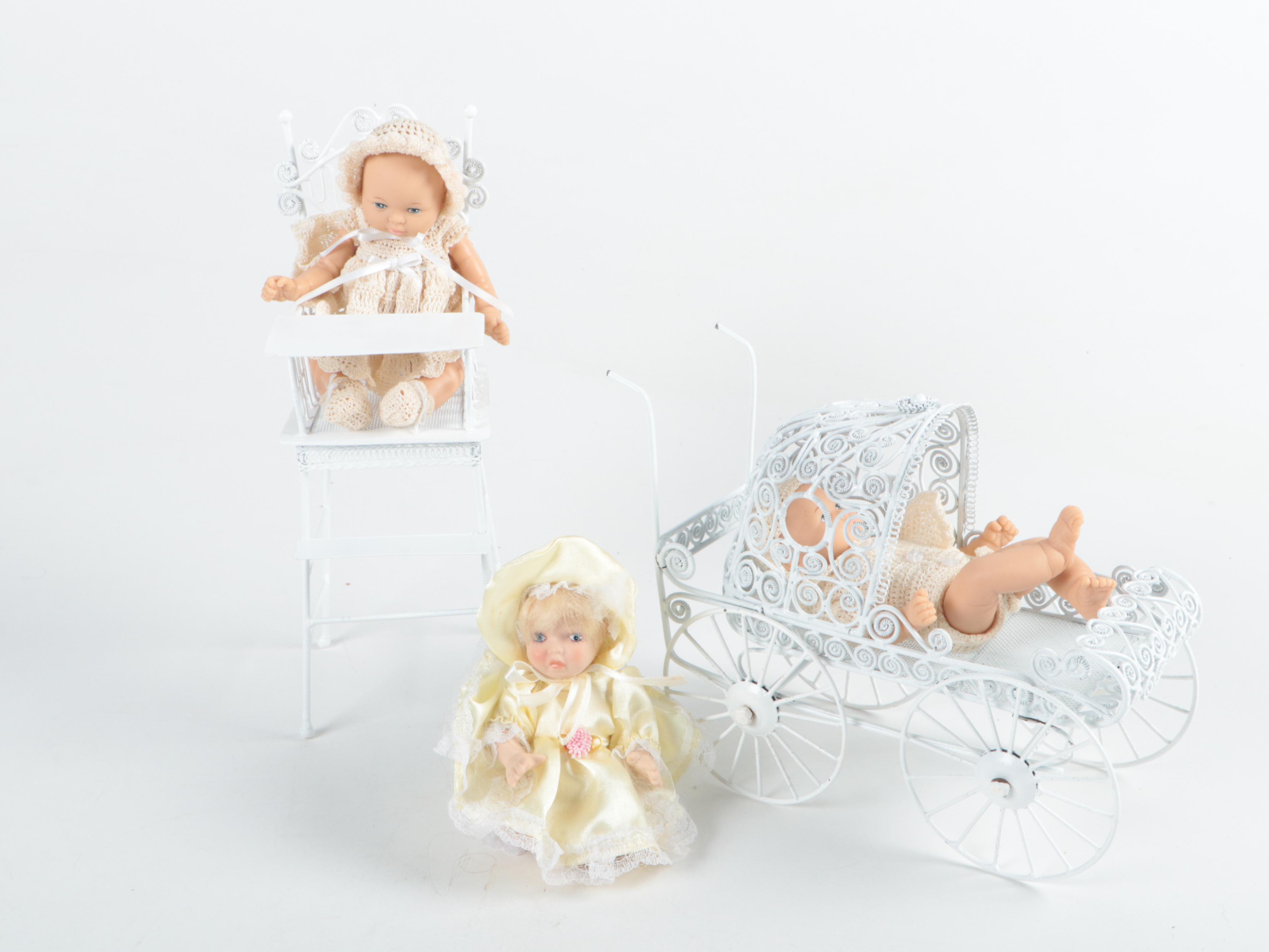 Effanbee, Madame Alexander, Geppeddo with Other Dolls and Accessories