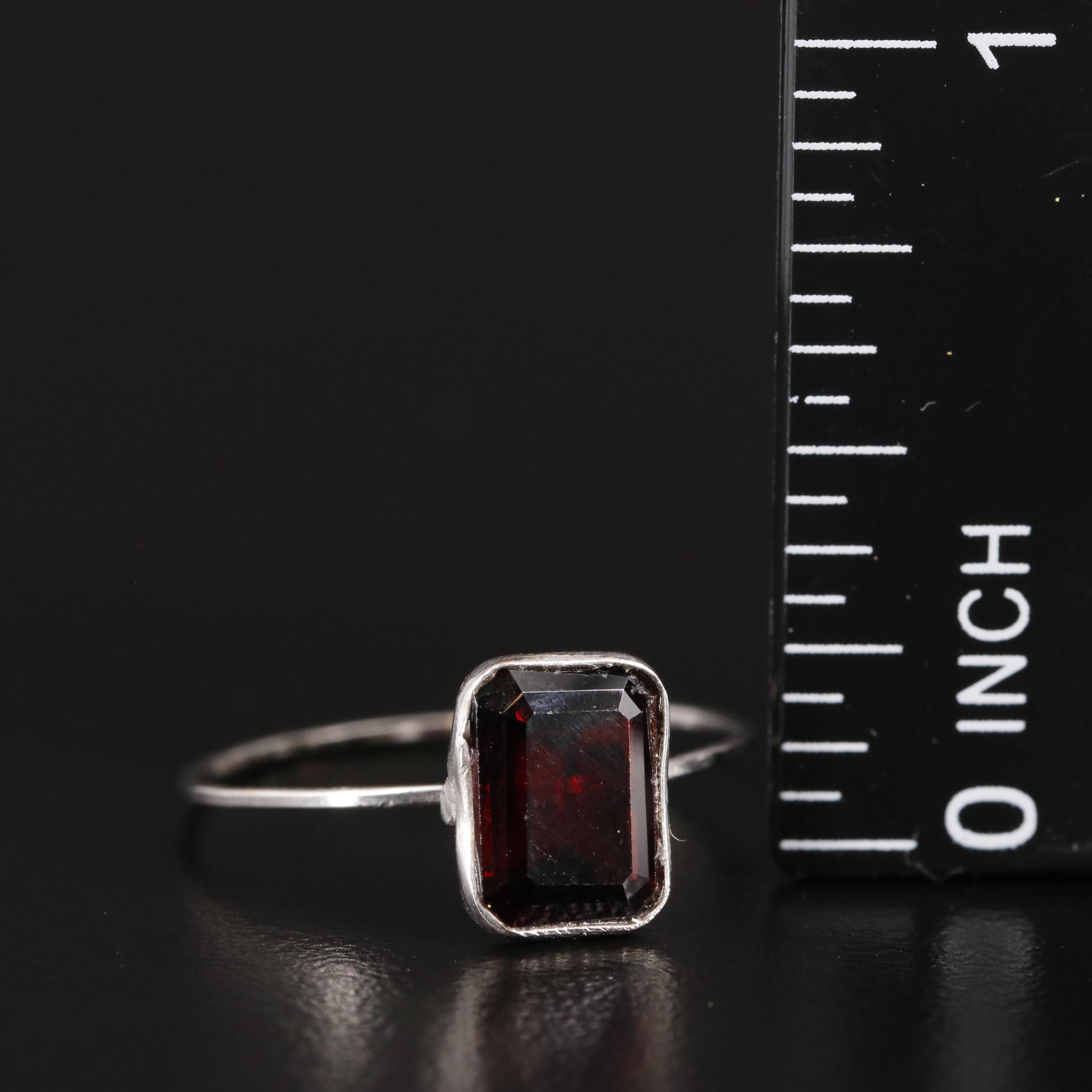 14K Garnet Solitaire Ring