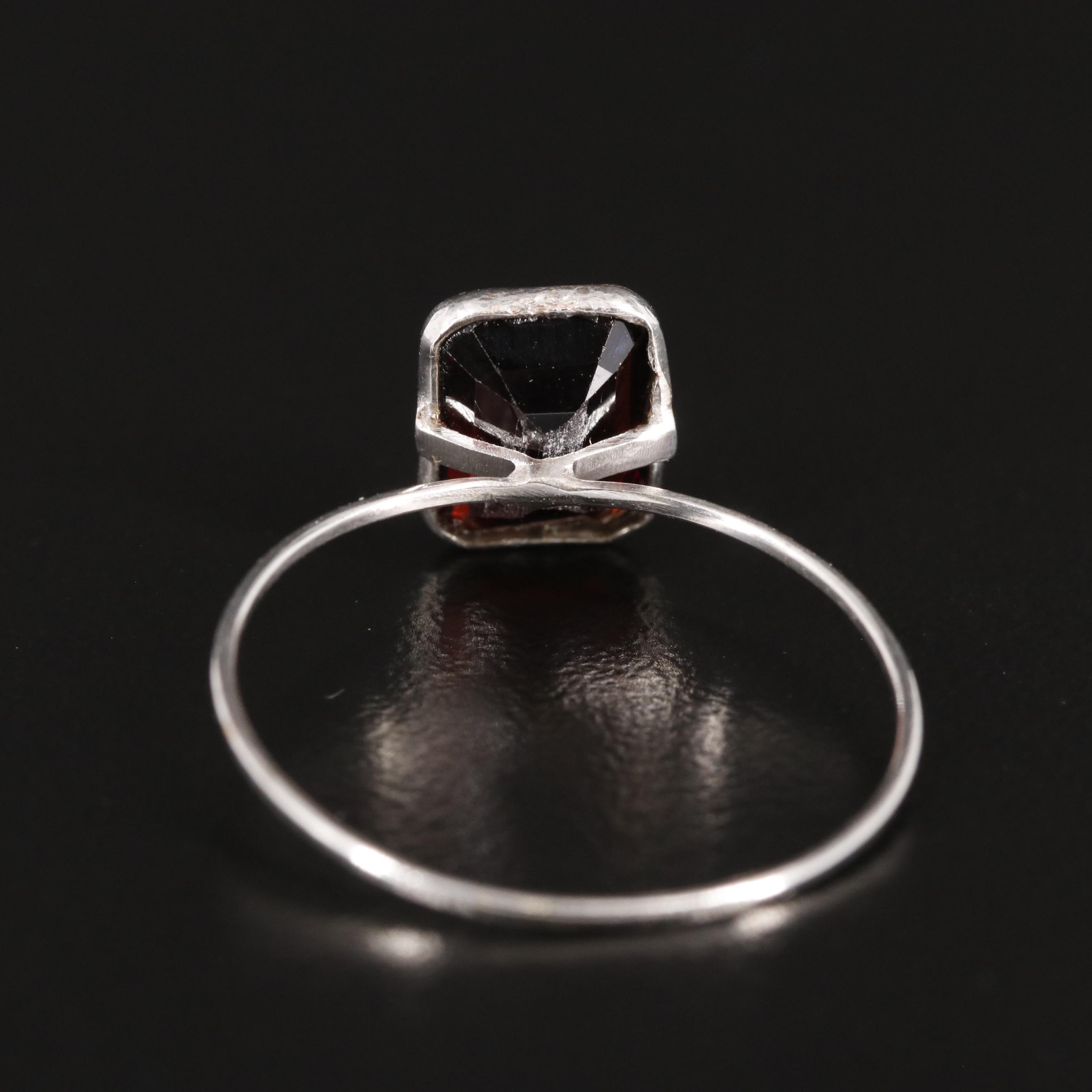 14K Garnet Solitaire Ring