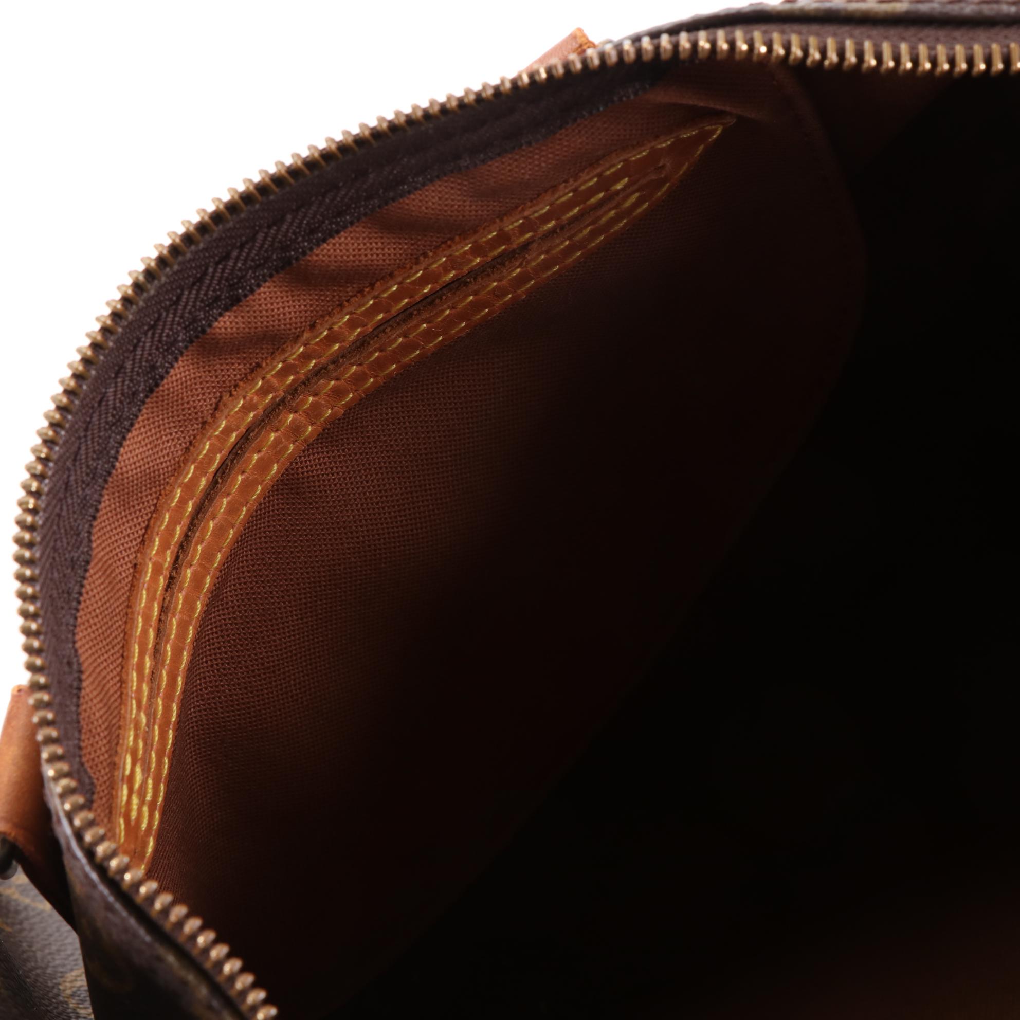 Louis Vuitton Speedy 30 in Monogram Canvas and Vachetta Leather