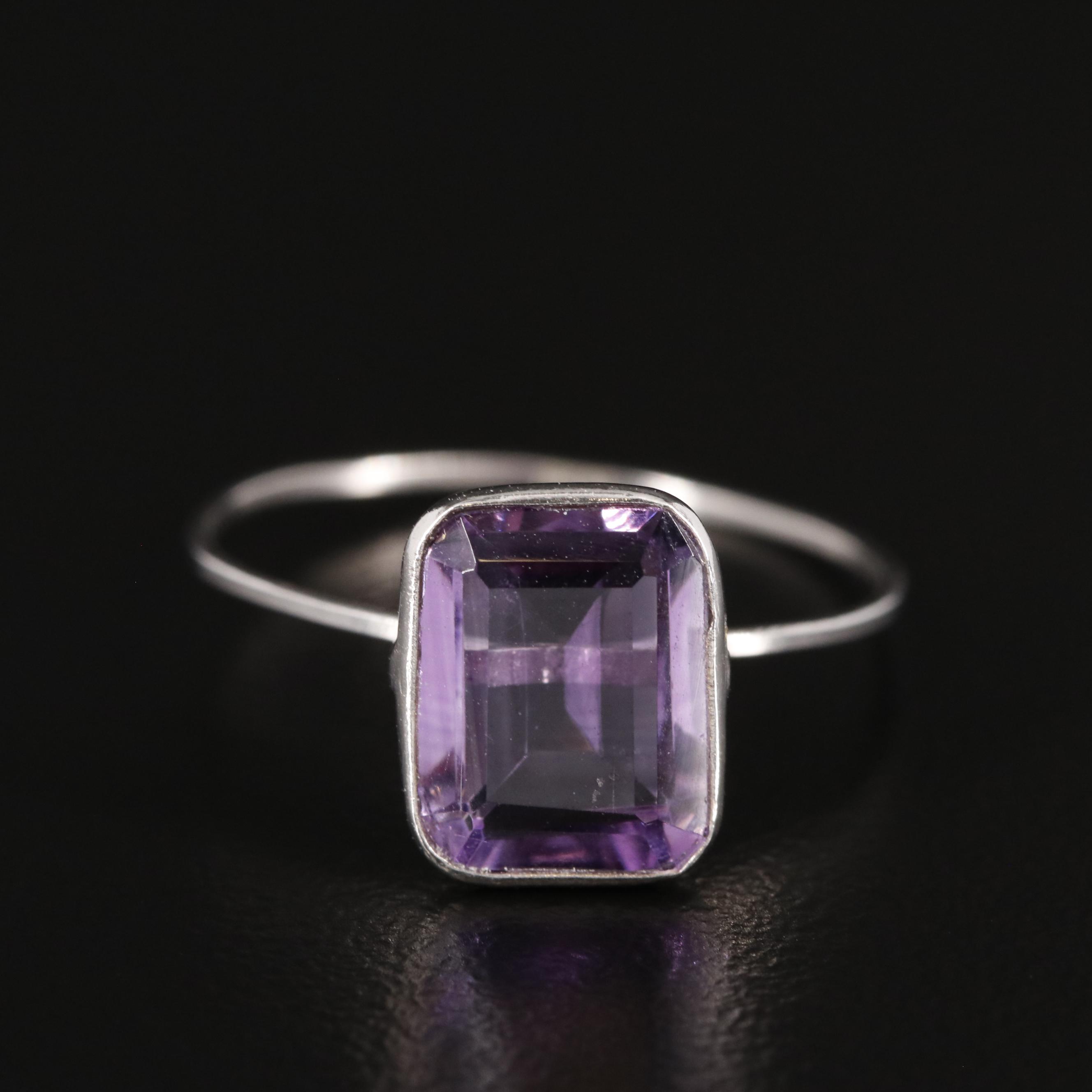 14K Amethyst Solitaire Ring