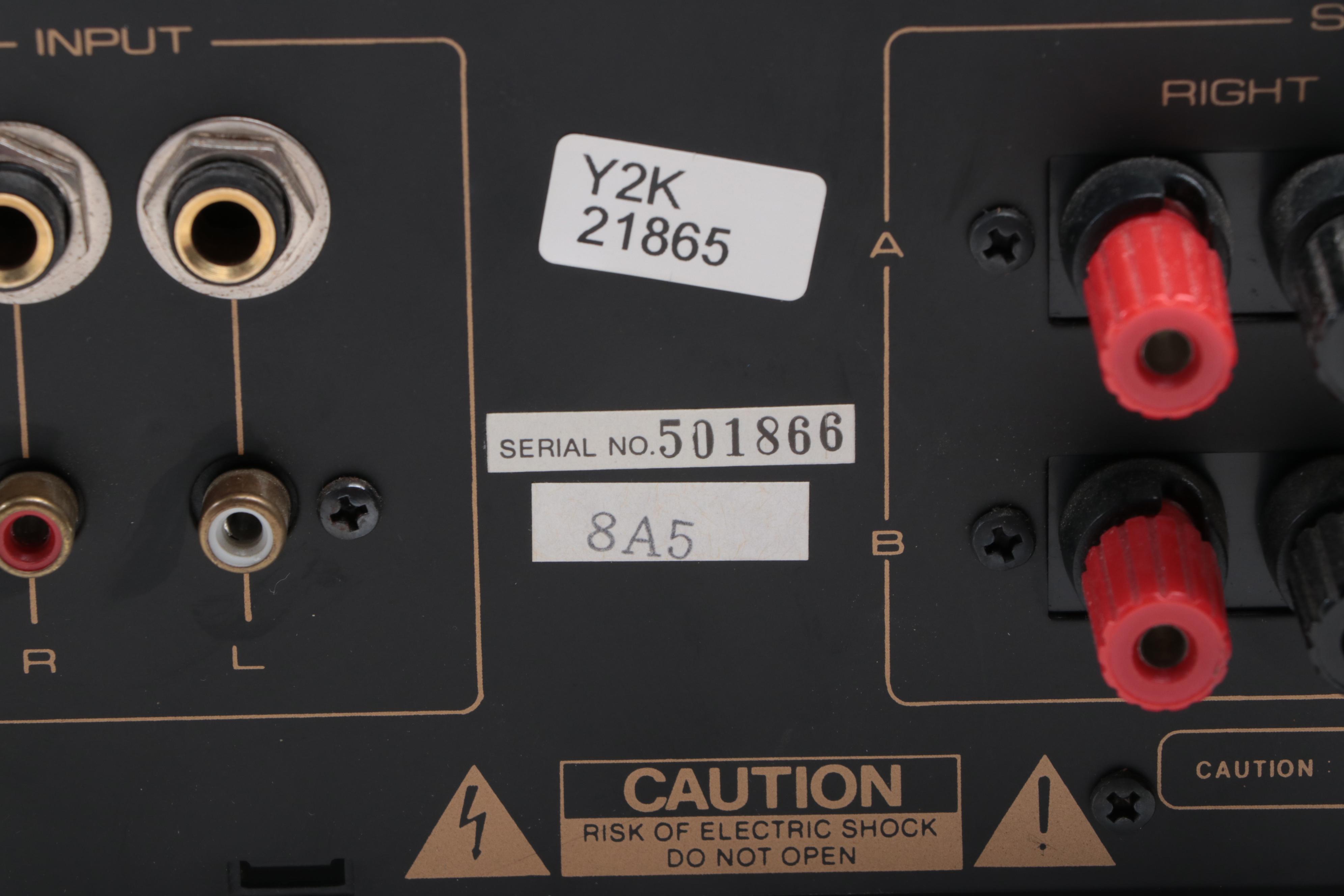 Yamaha AM/FM Stereo Tuner With Radio Shack Stereo Amplifier