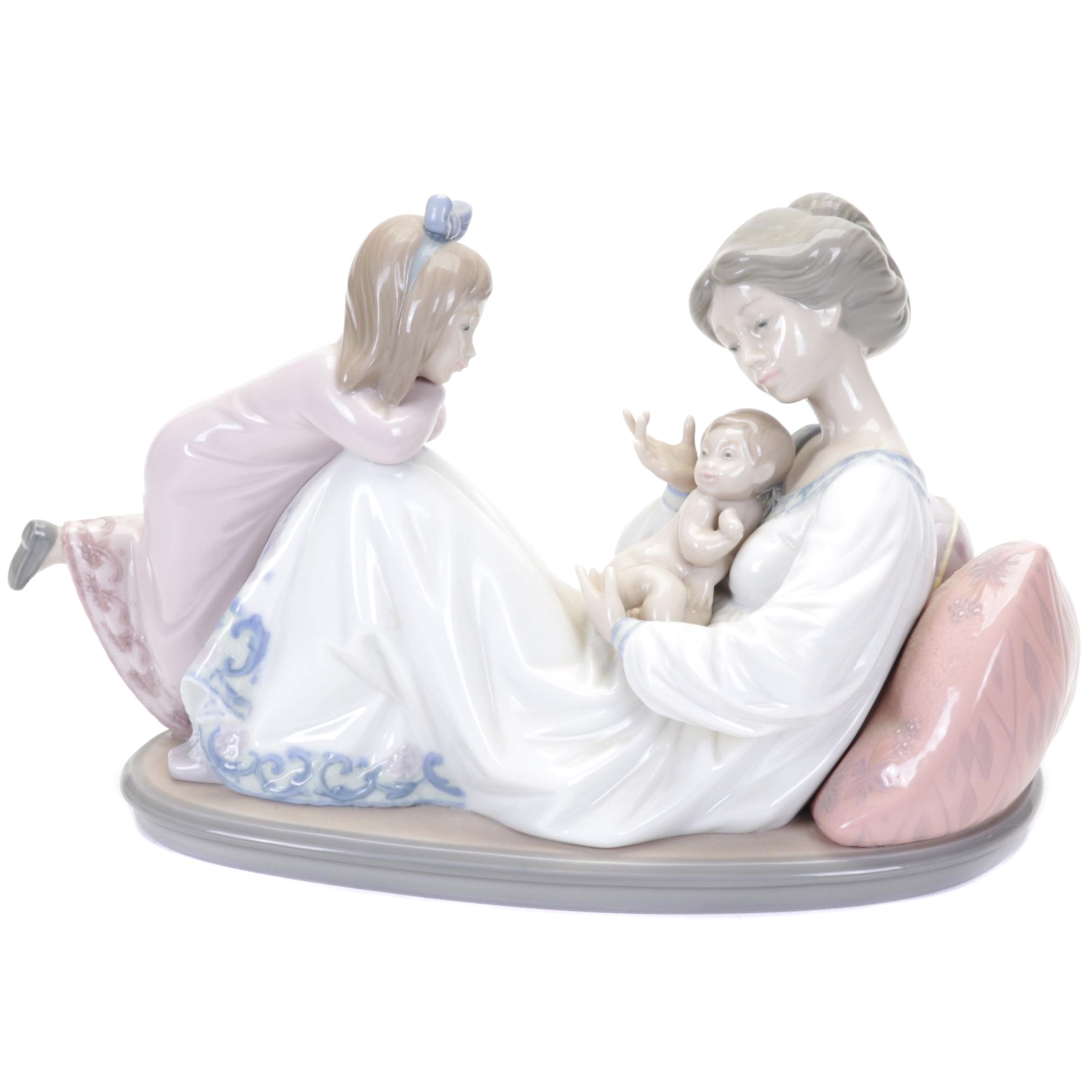 Lladró "Latest Addition" Porcelain Figurine Designed by José Puche, 1989–2007