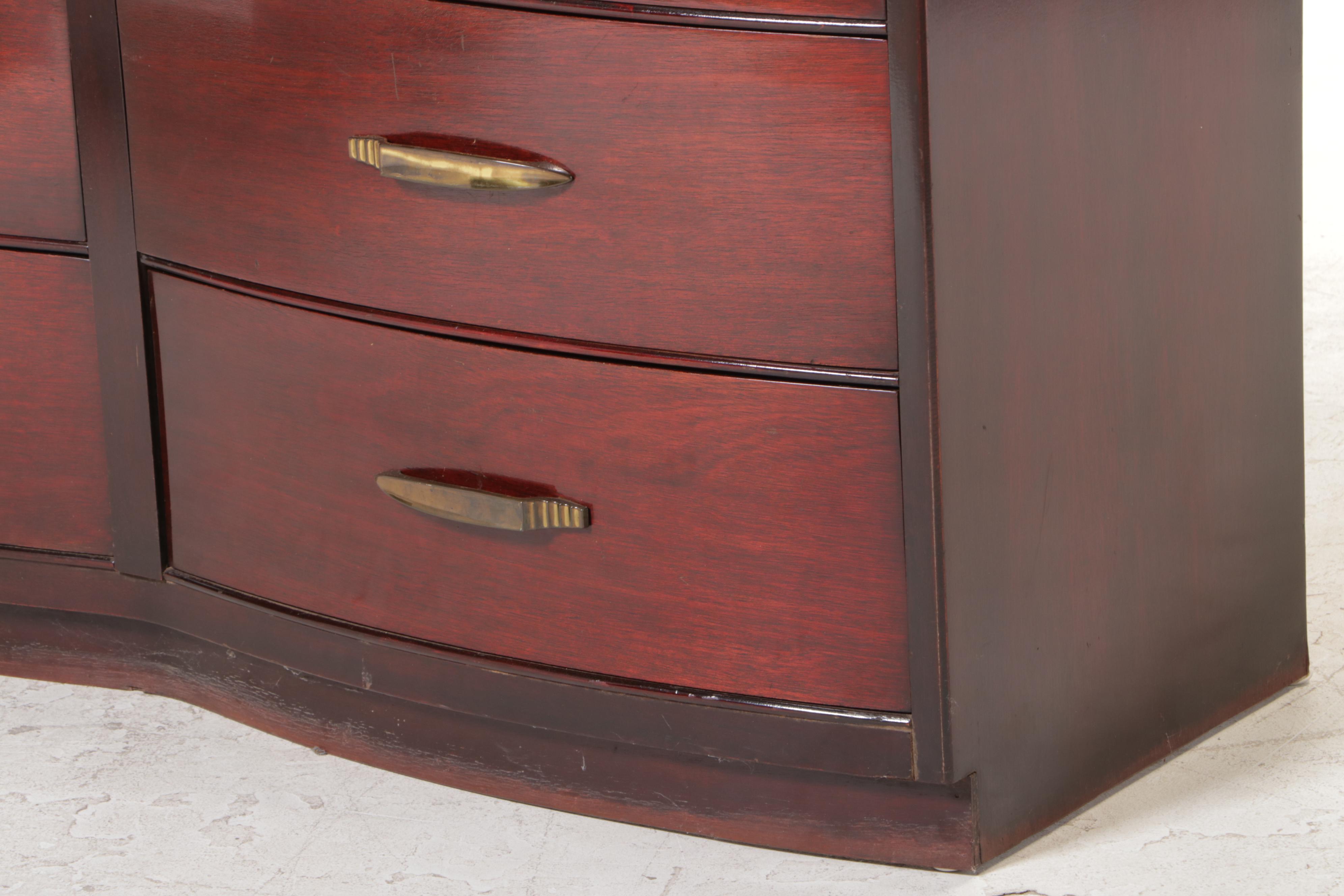 Art Deco Mahogany Six-Drawer Serpentine-Front Dresser, Mid-20th Century