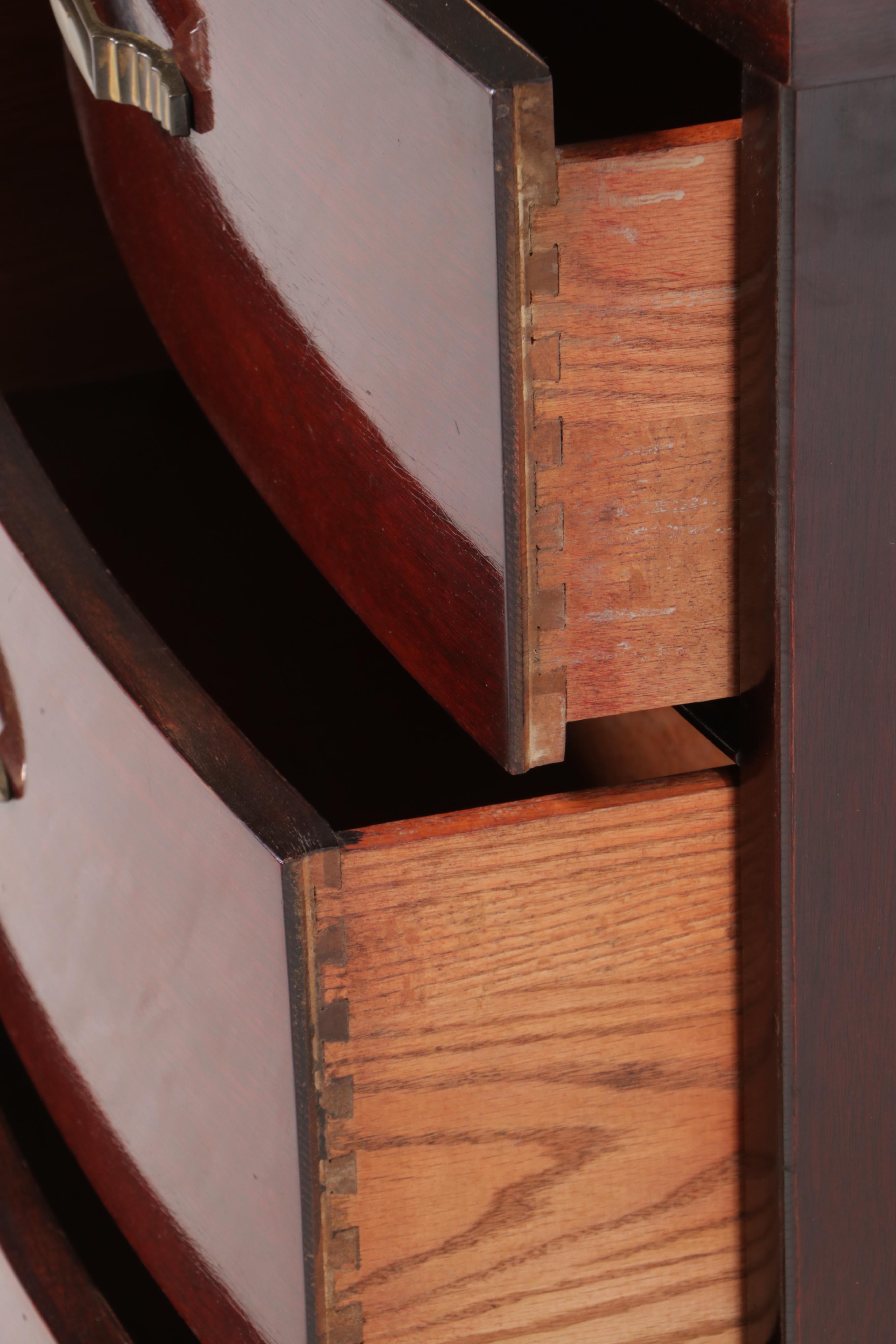 Art Deco Mahogany Six-Drawer Serpentine-Front Dresser, Mid-20th Century