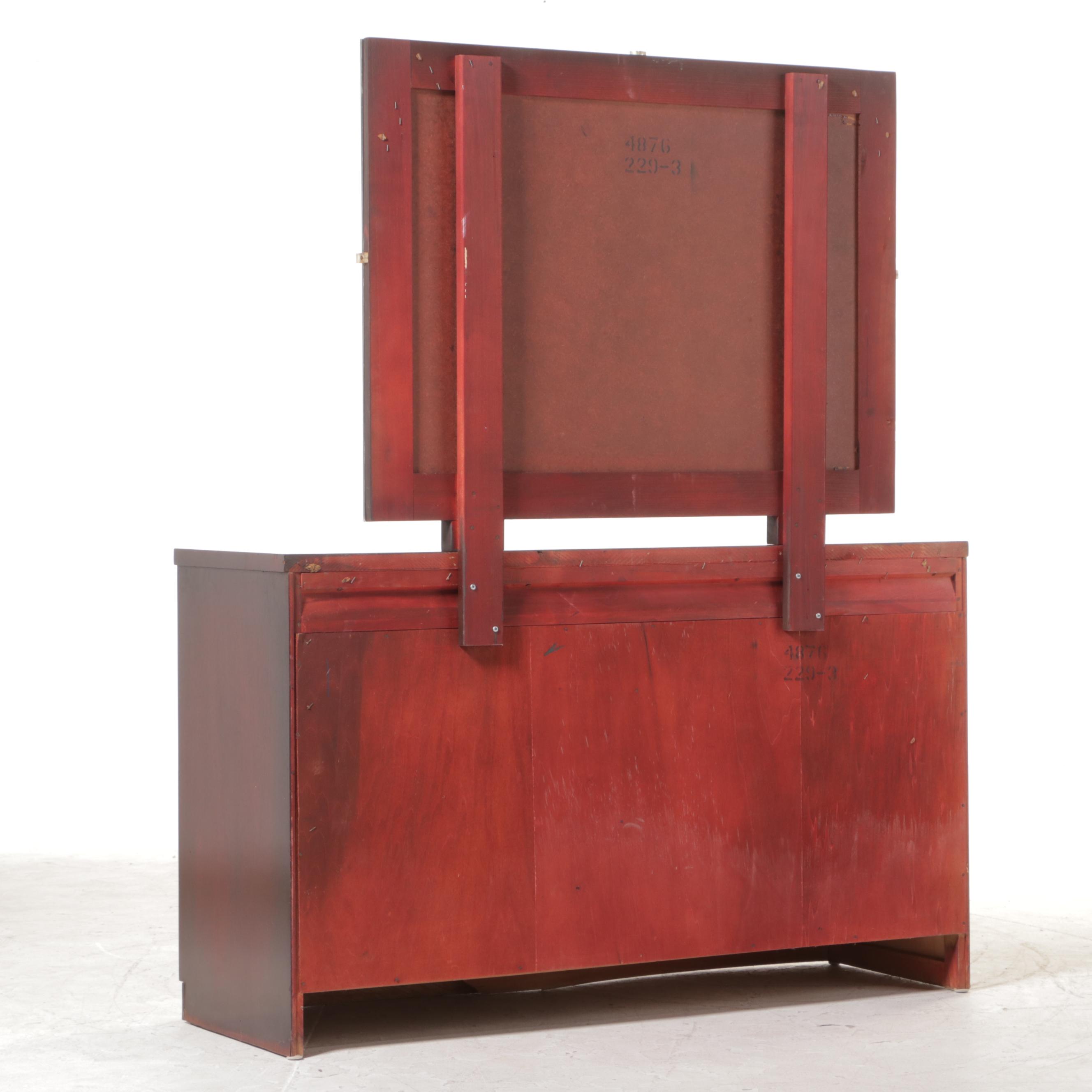 Art Deco Mahogany Six-Drawer Serpentine-Front Dresser, Mid-20th Century