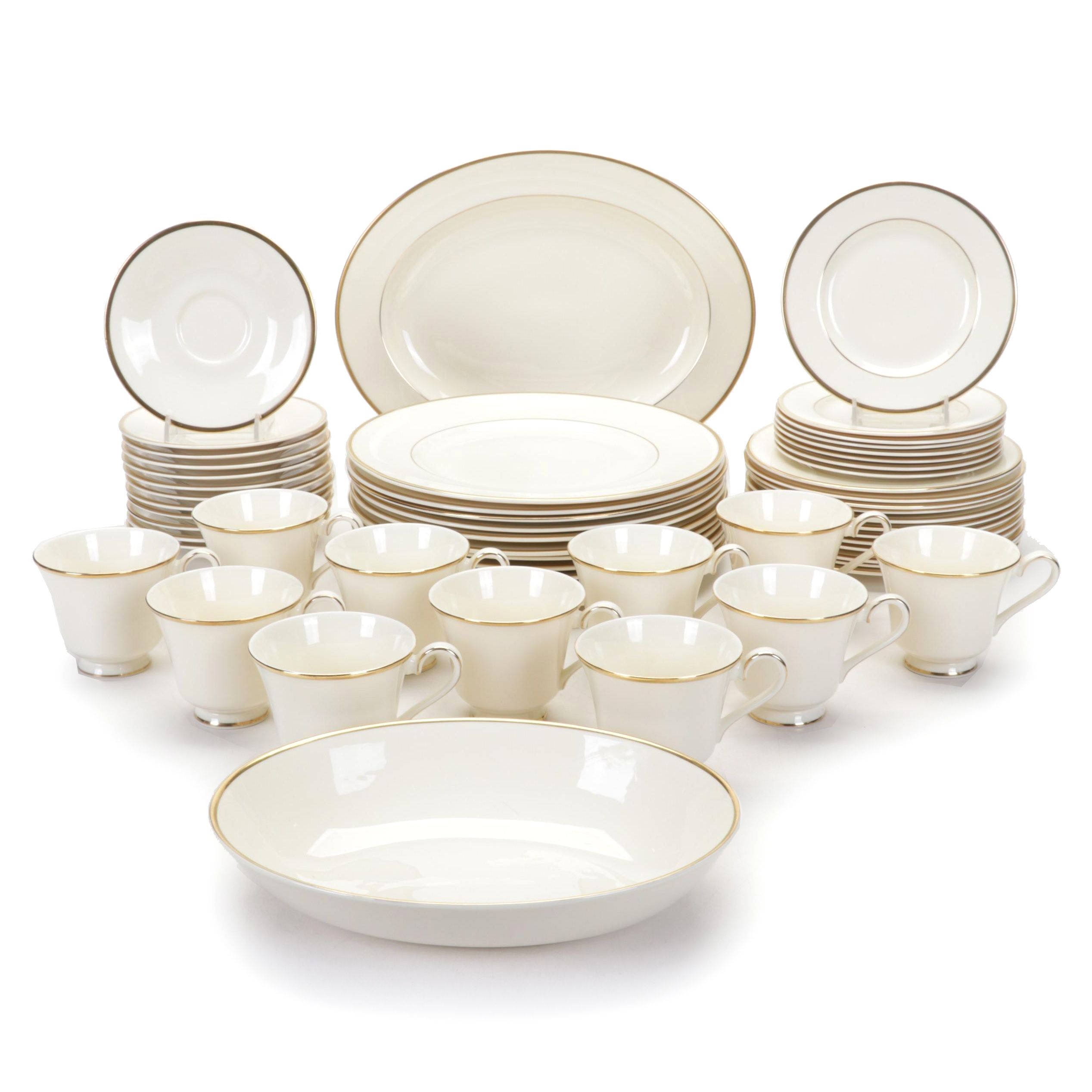 Royal Doulton Romance Collection "Heather" Bone China Dinnerware, 1984–1998