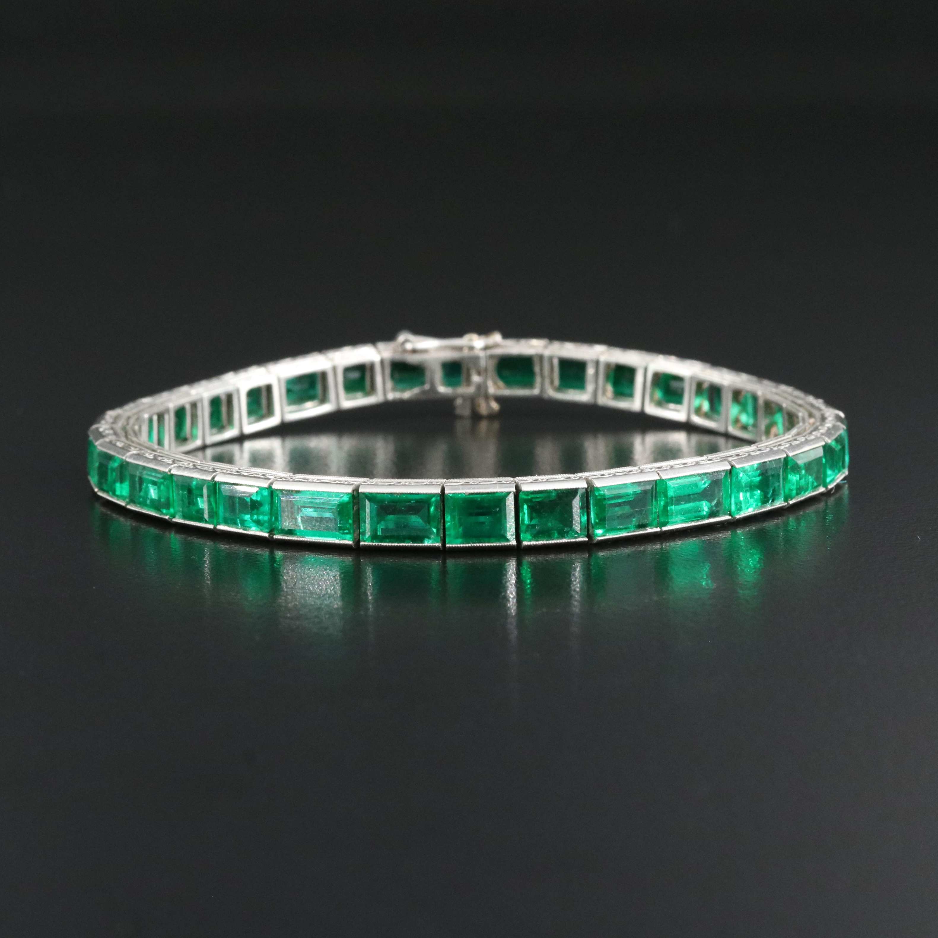 Art Deco Platinum 18.00 CTW Emerald Line Bracelet