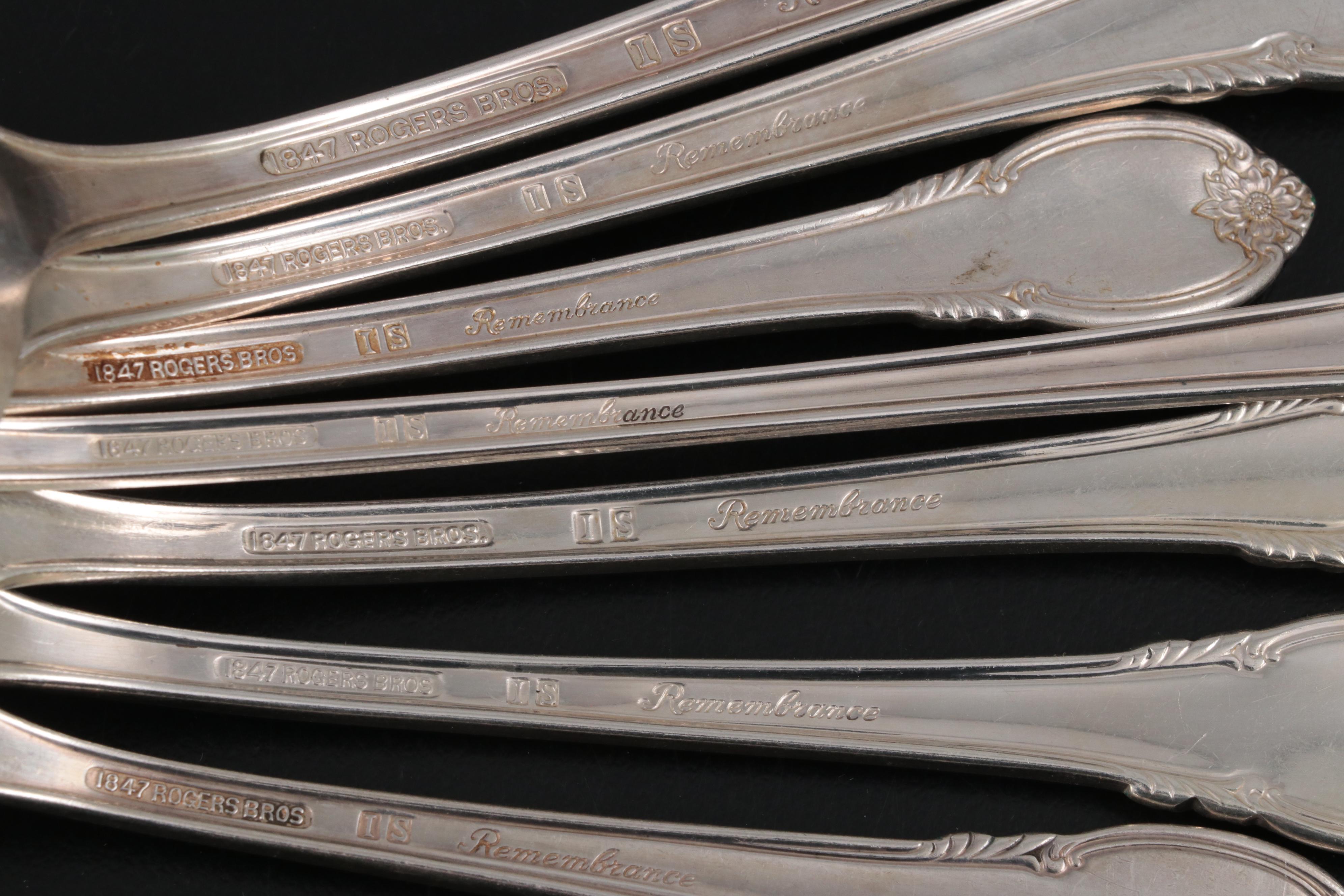 1847 Rogers Bros. "Remembrance" Silver Plate Flatware, Mid to Late 20th Century