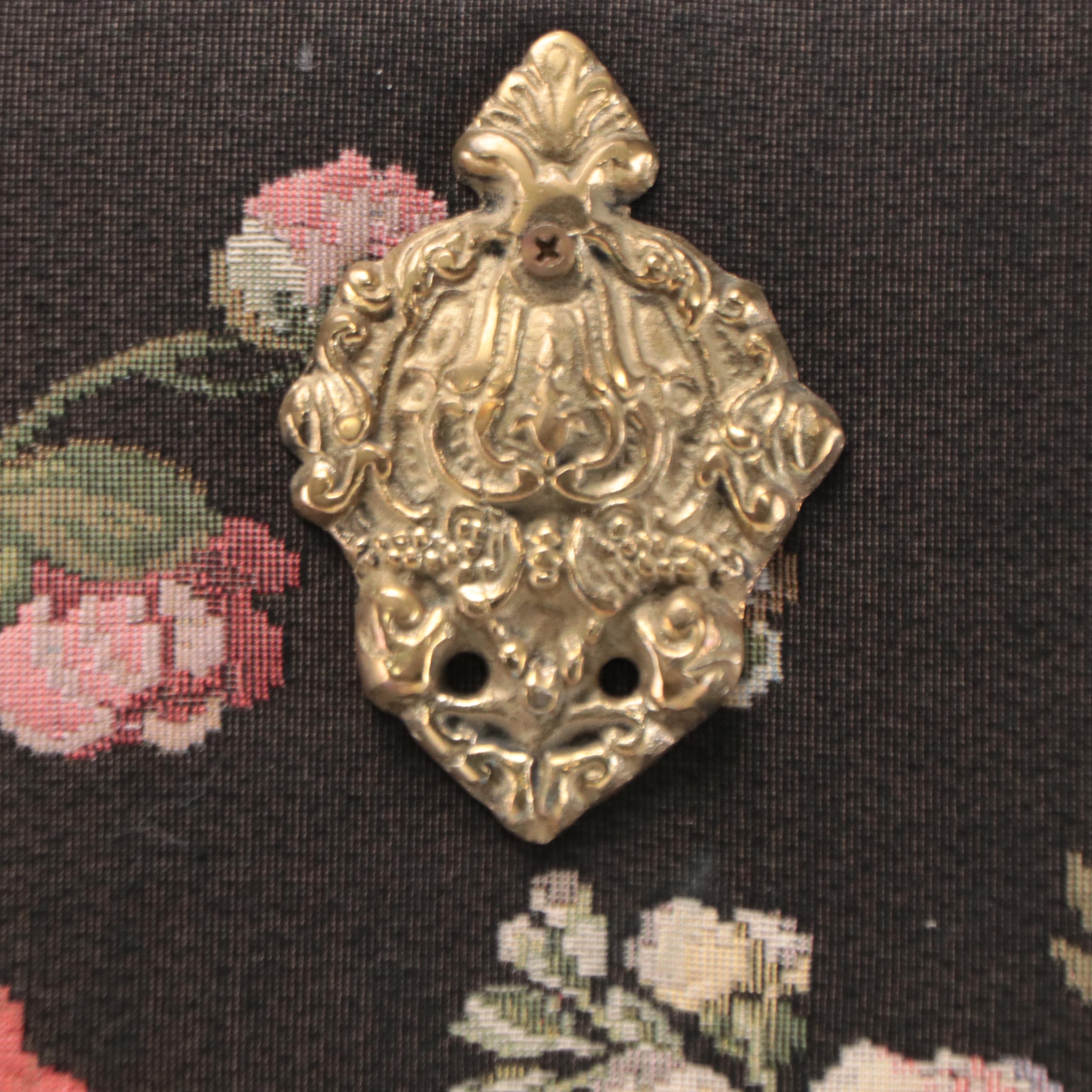 Corona Decor Co. Floral Still Life Jacquard Tapestry Fireplace Screen