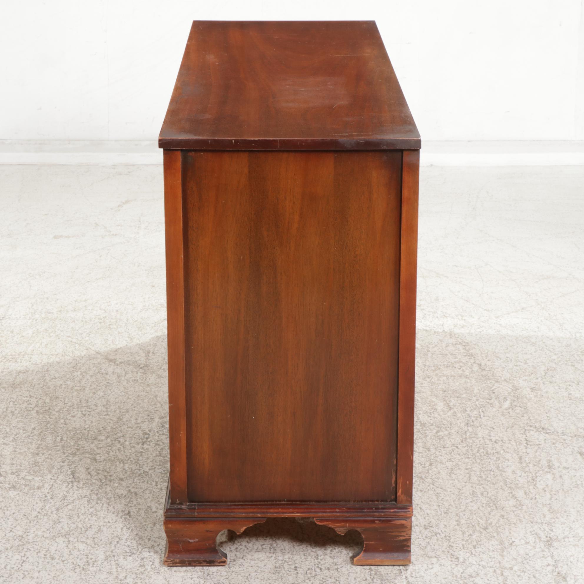 Bassett George III Style Mahogany Buffet, Mid-20th Century