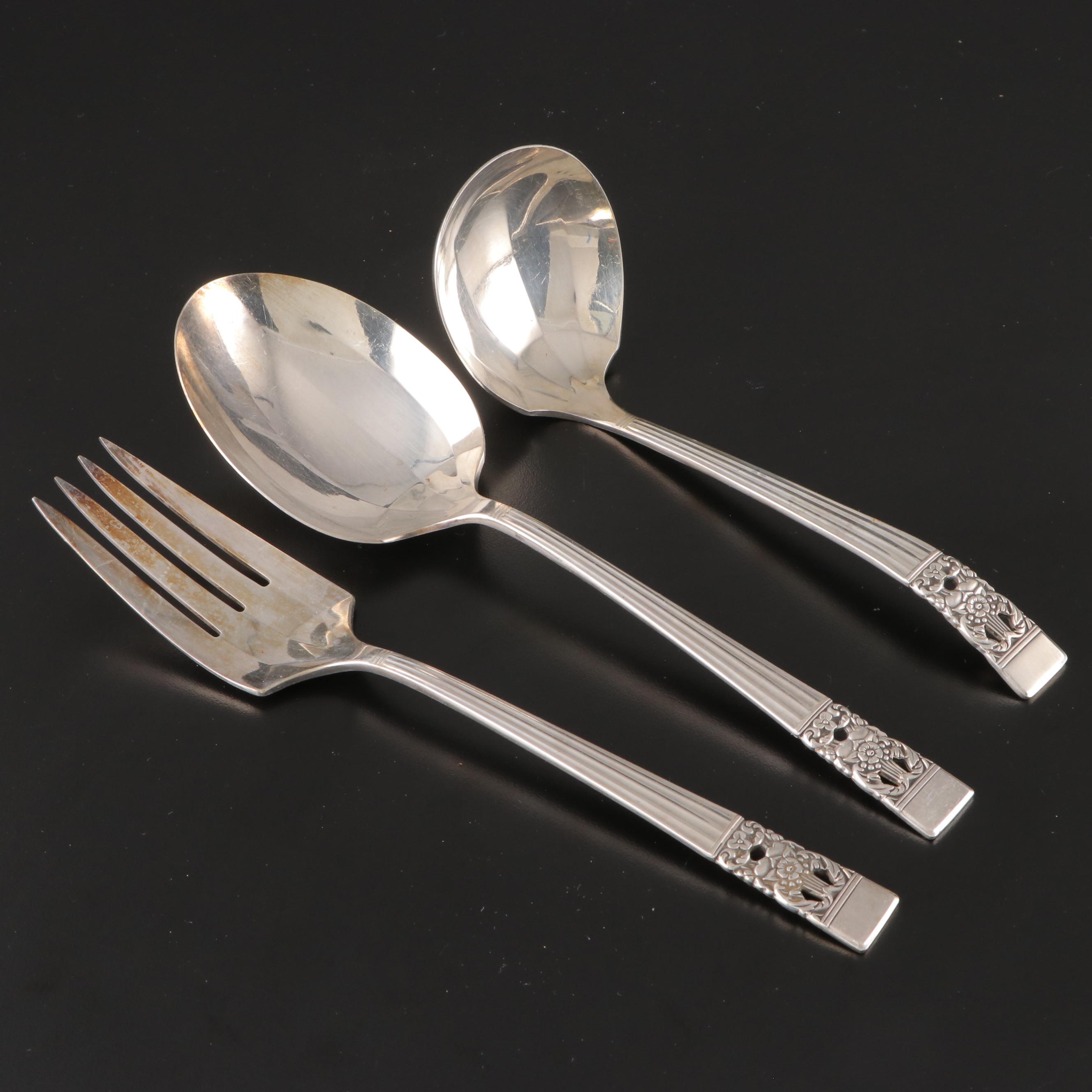 Oneida "Coronation" Community Silver Plate Flatware Set in Chest
