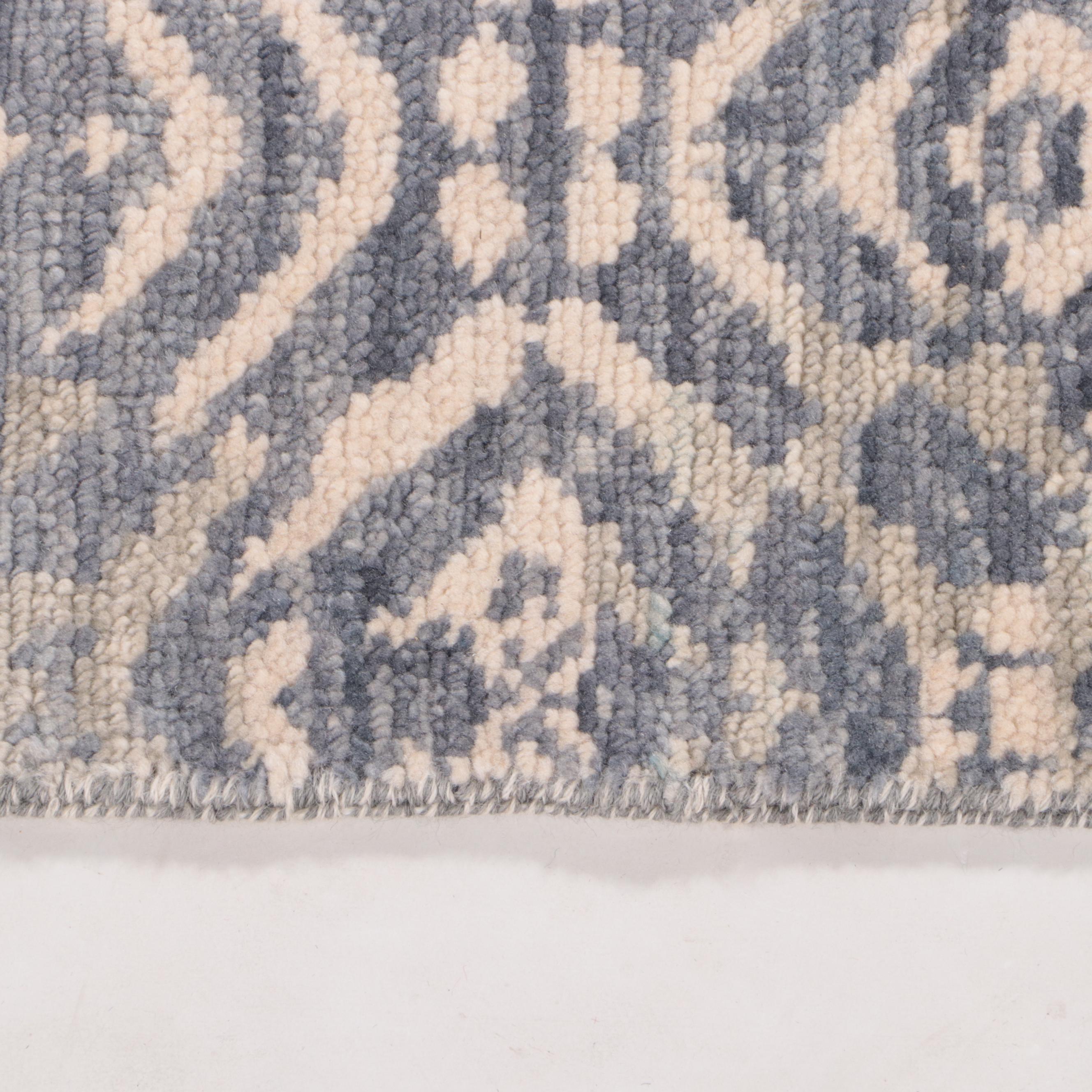 7'8 x 9'7 Hand-Knotted The Rug Gallery Indian Area Rug