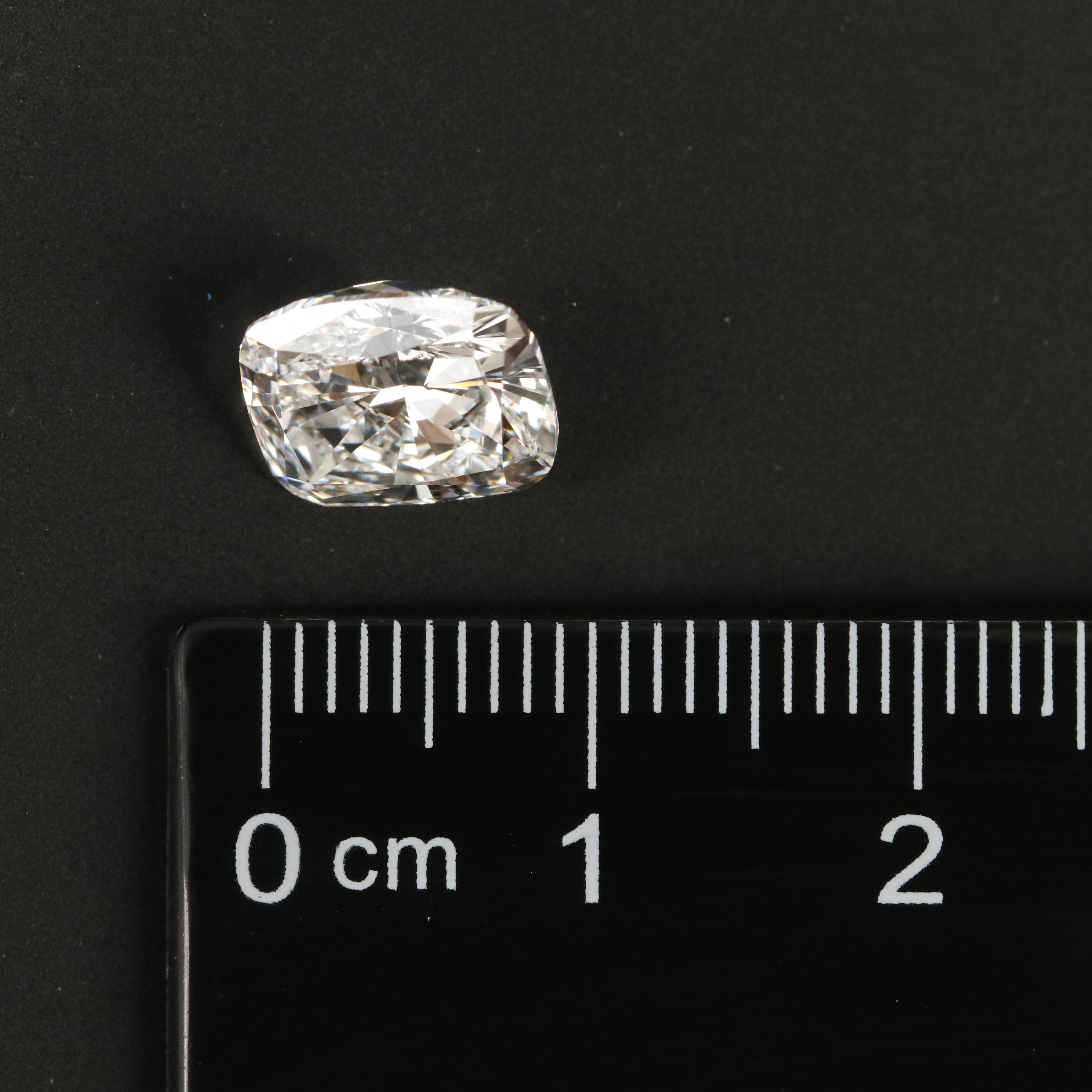 Loose 3.00 CT Lab Grown Diamond with IGI Report
