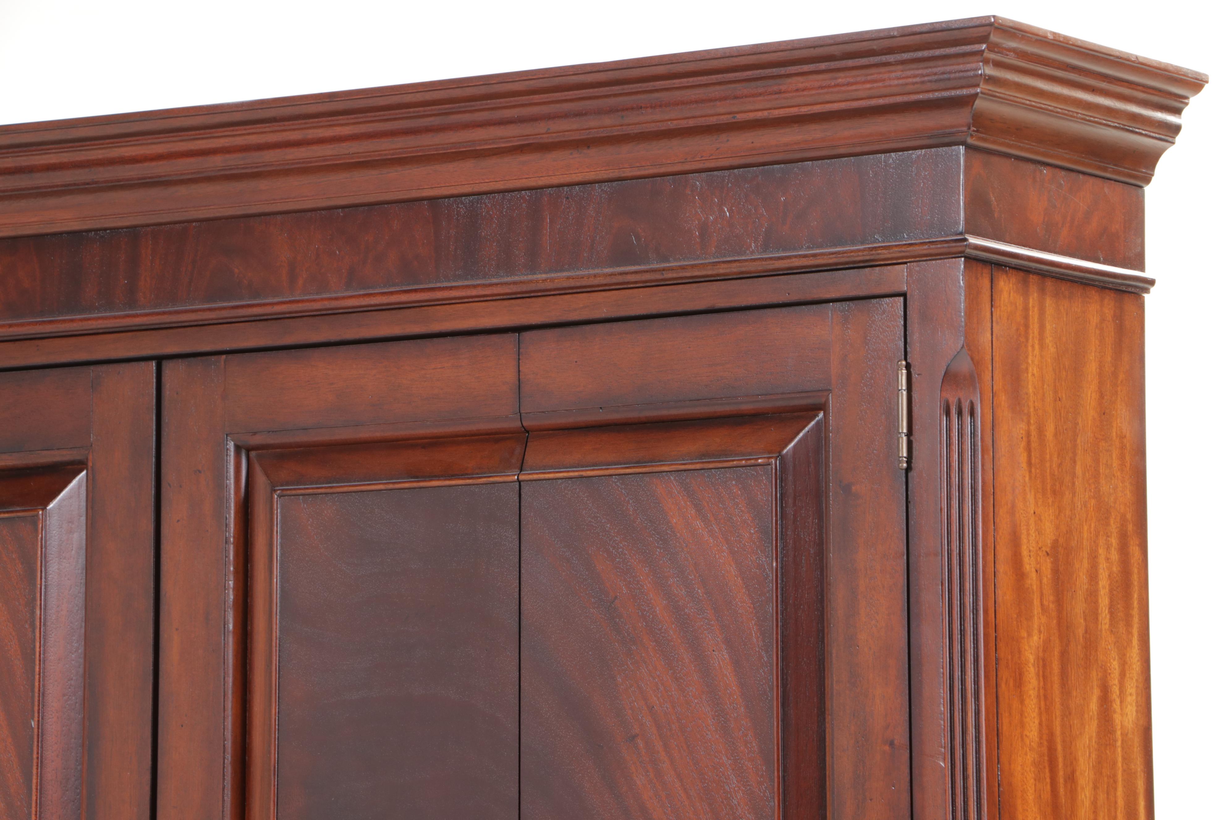 Ethan Allen "Kent" Mahogany Media Dresser