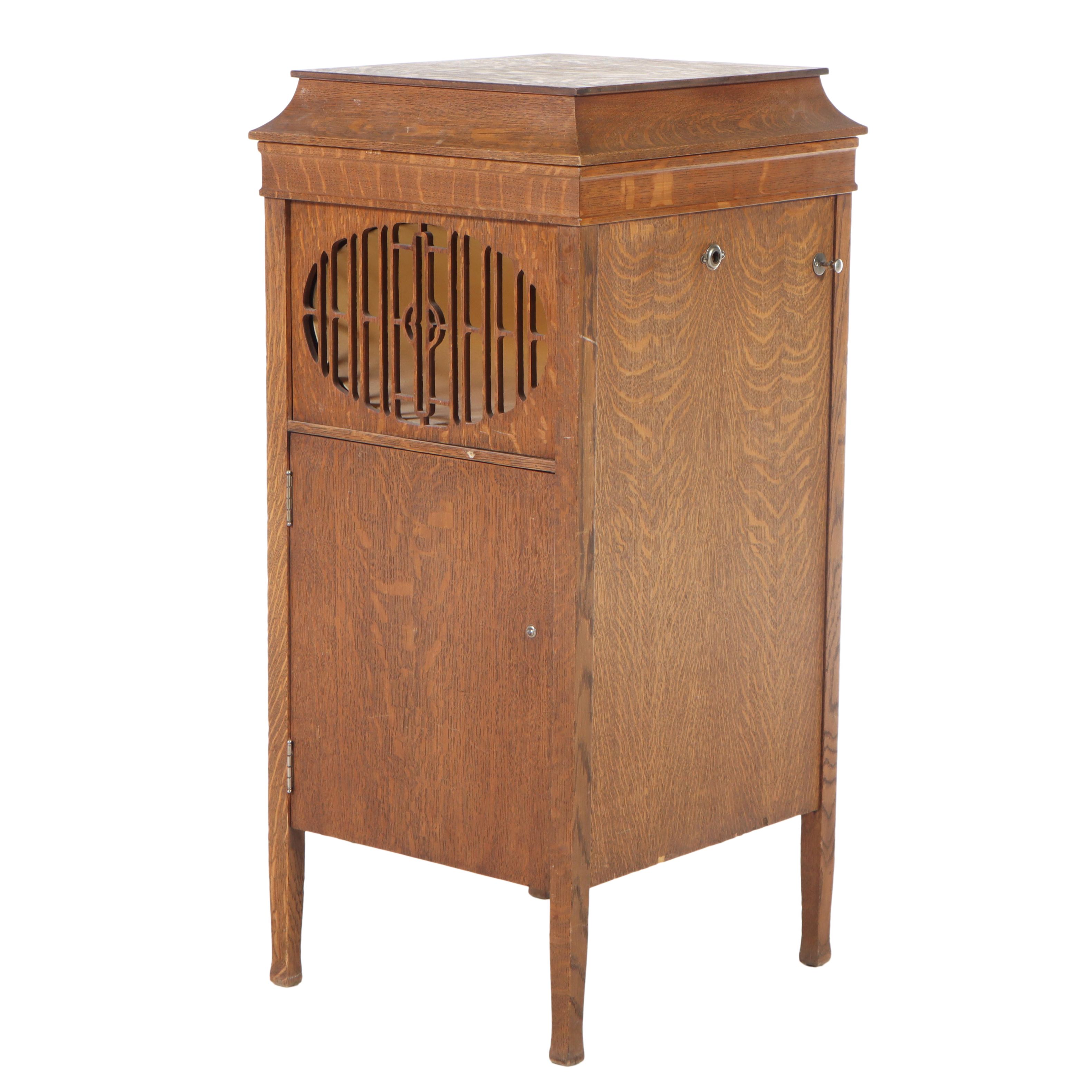 Brunswick Model 200 Phonograph in Oak Floor Cabinet, 1920s